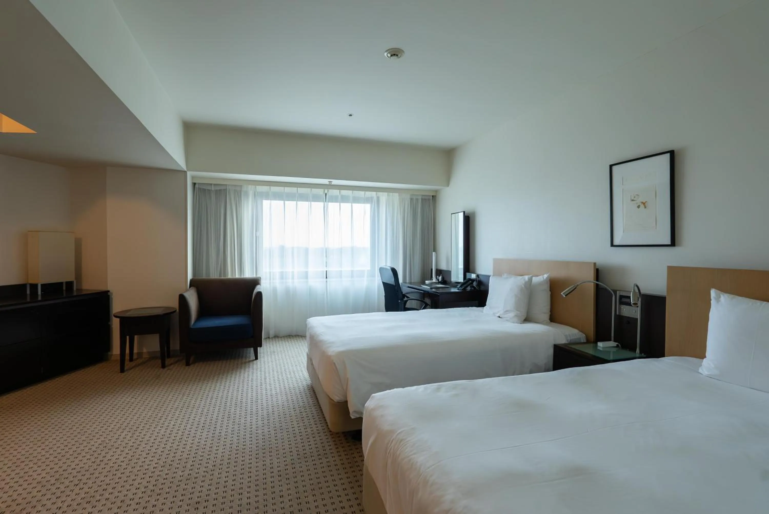 Photo of the whole room, Bed in ANA Crowne Plaza Narita by IHG