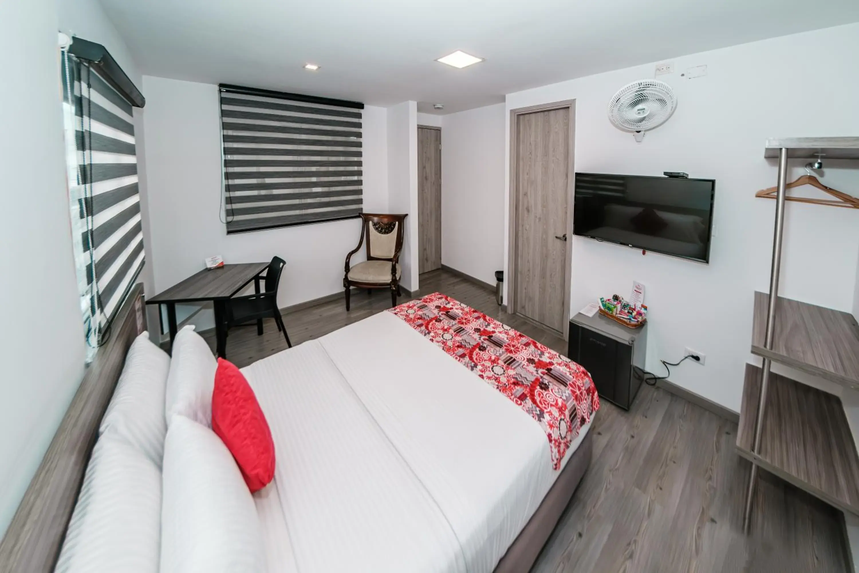 Standard Double Room - single occupancy in Hotel Portal Del Norte Standard Double Room - single occupancy in Hotel Portal Del Norte