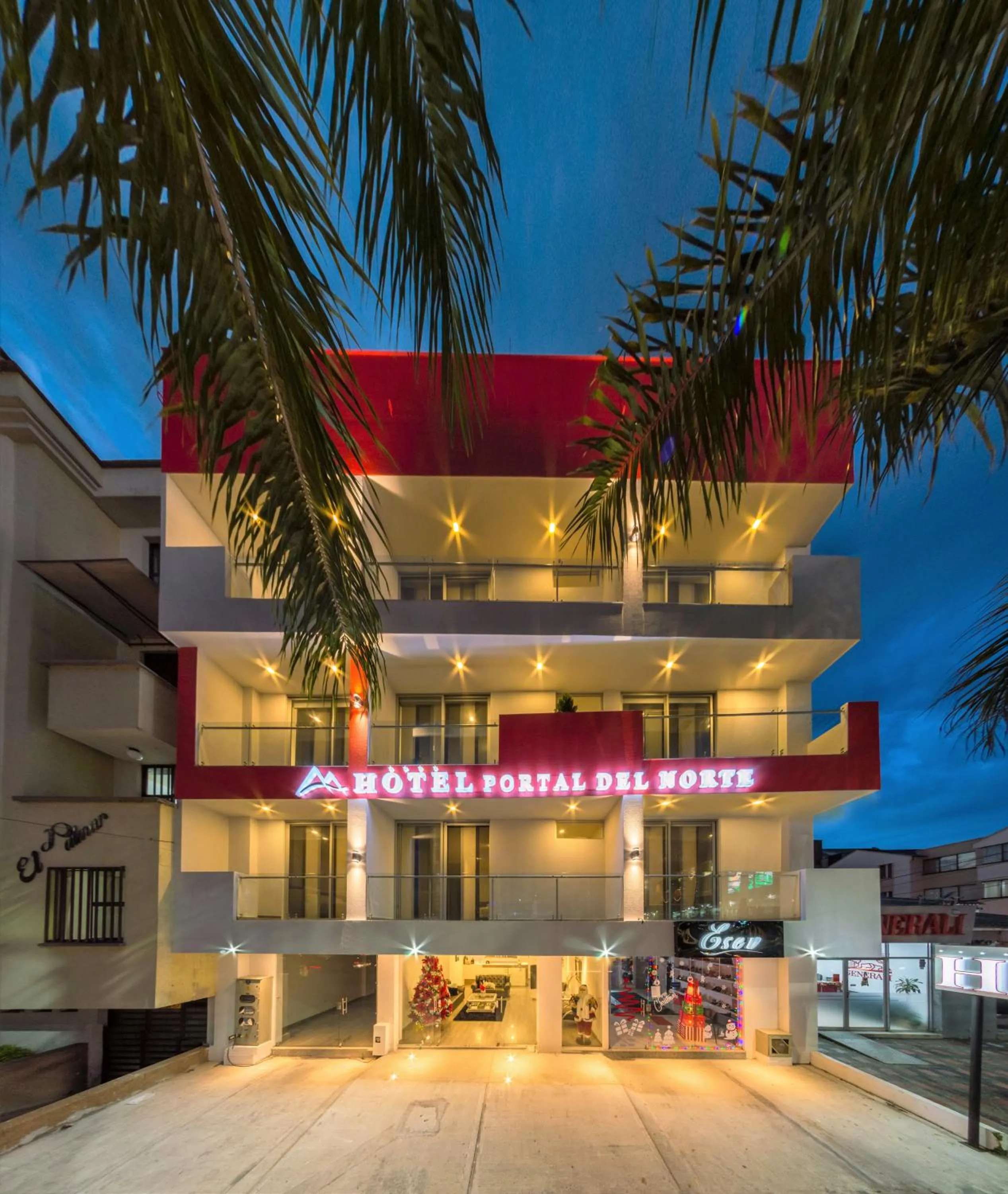 Property building in Hotel Portal Del Norte