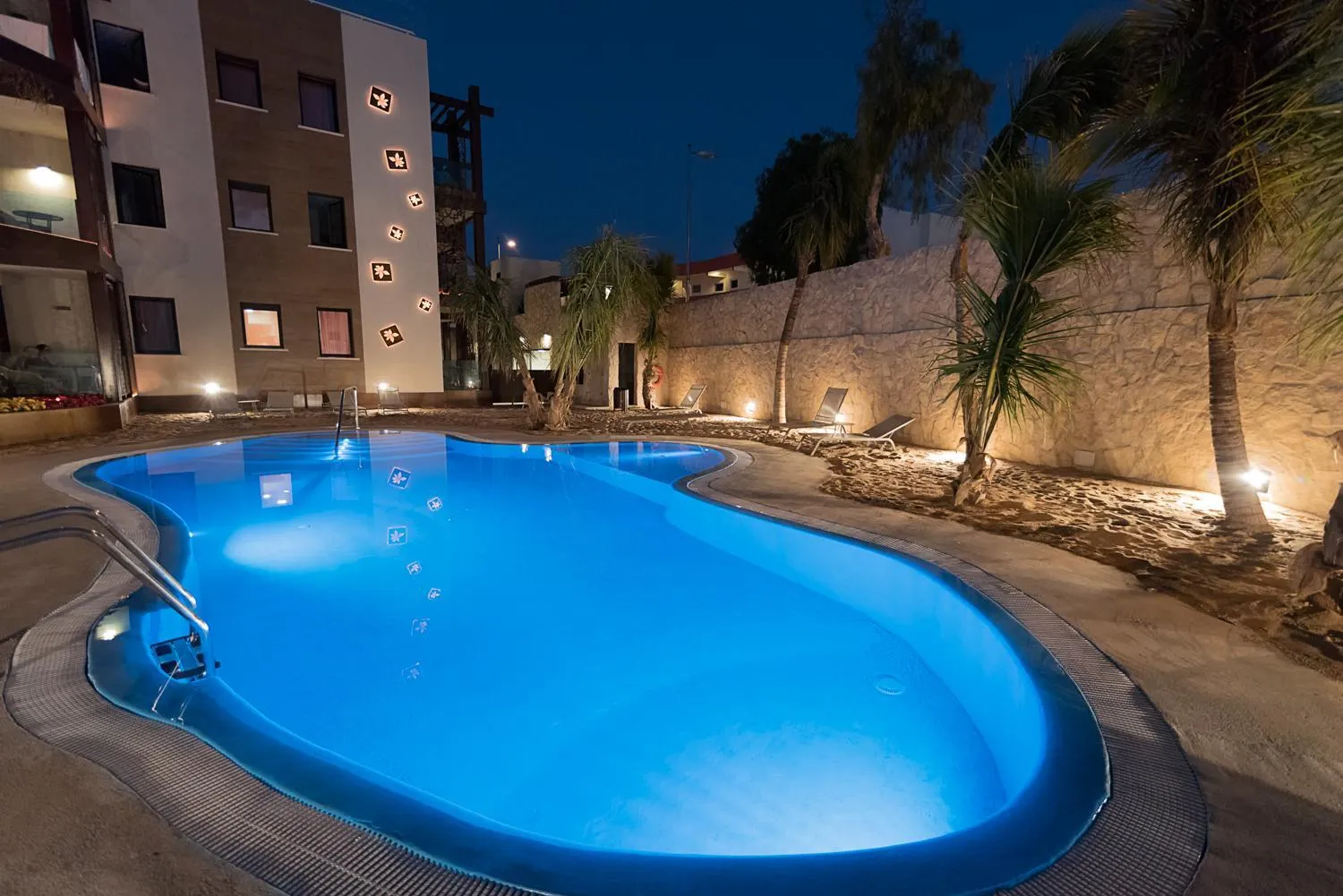 Night in Alhambra Boutique Apartments by PMC Resorts
