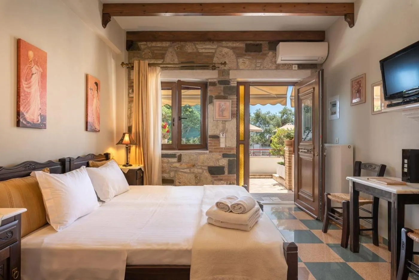 Bed in Panorama Exclusive Suites