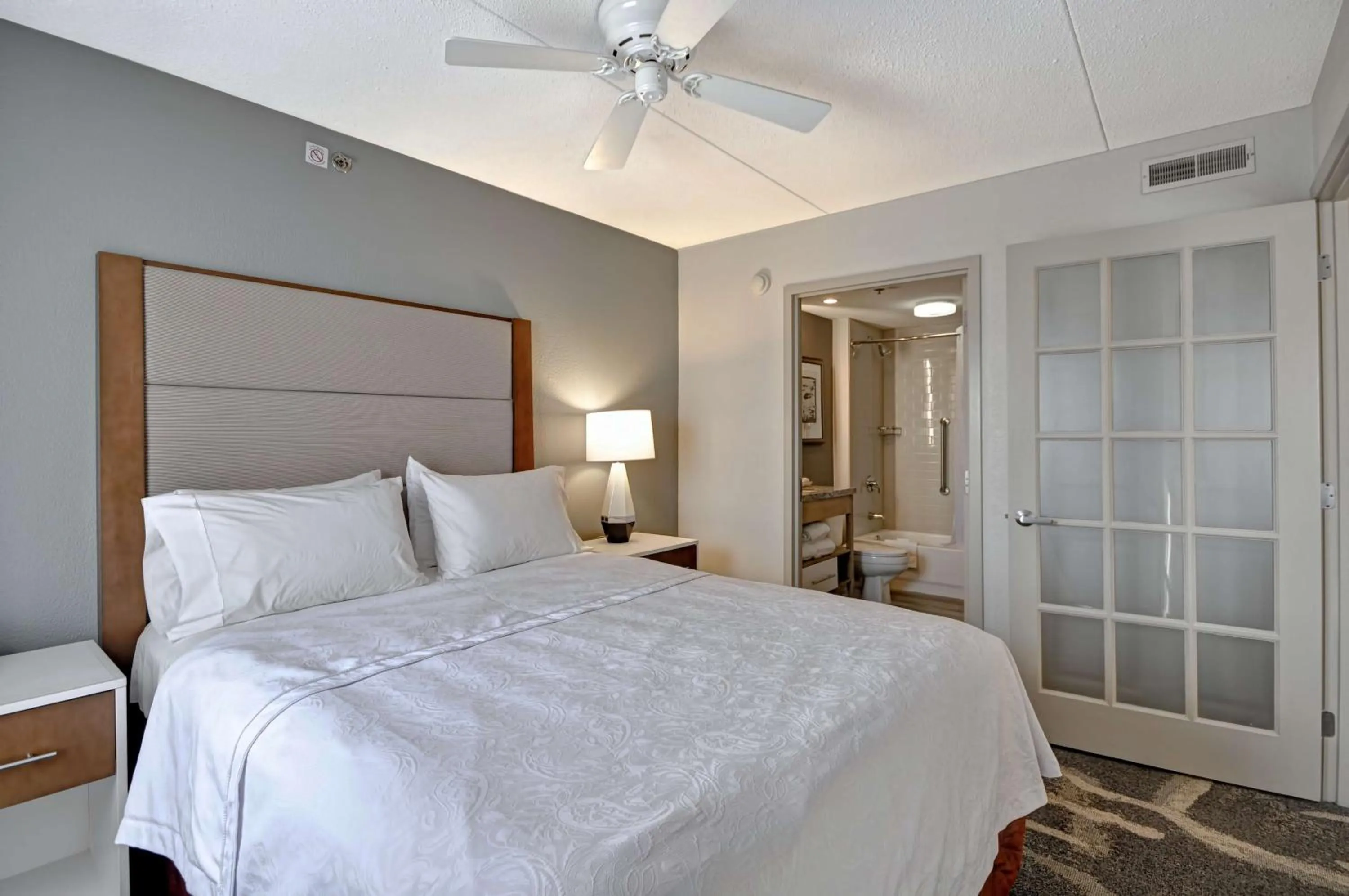 Bed in Homewood Suites by Hilton Boston - Peabody