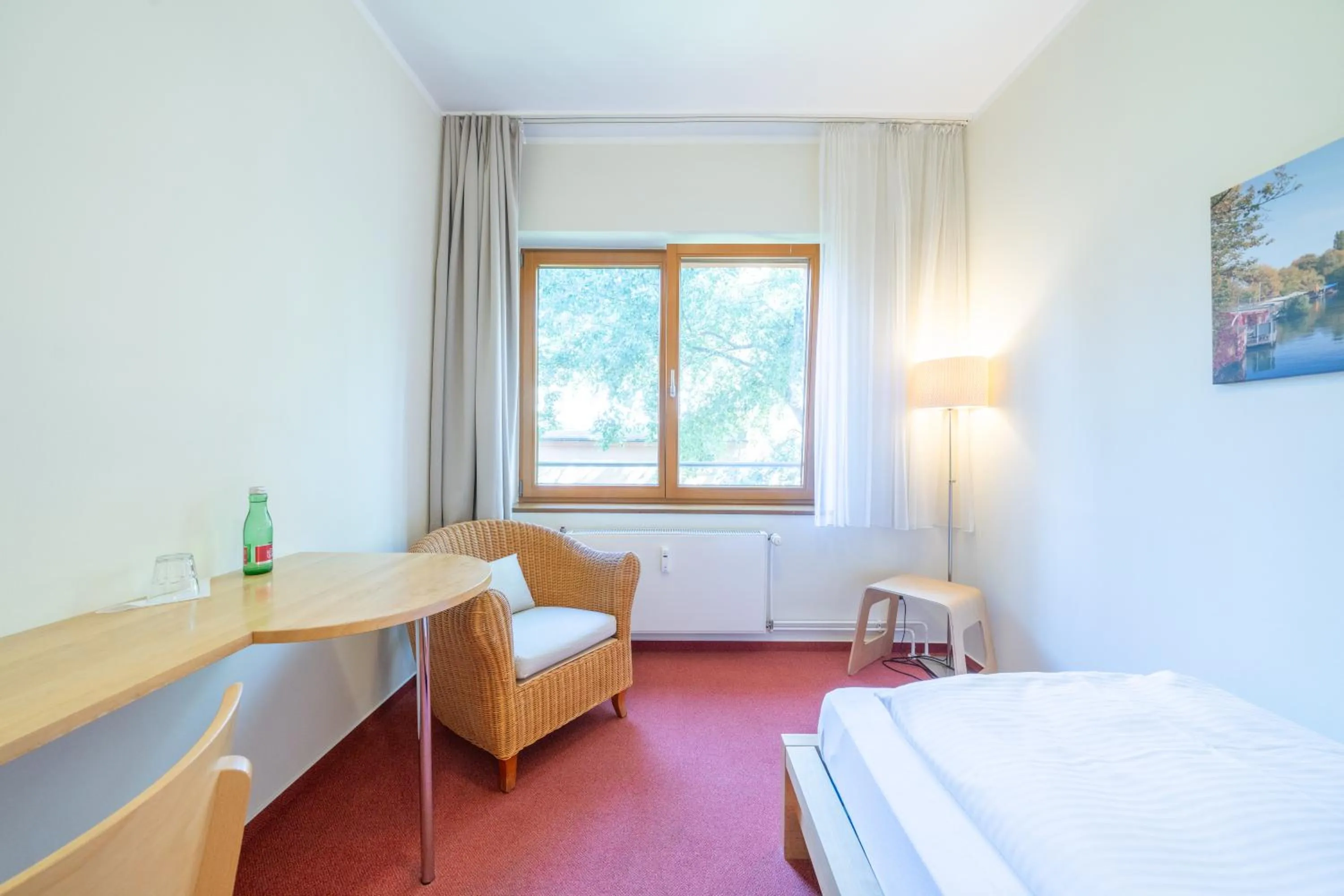 Living room, Bed in Hotel 26