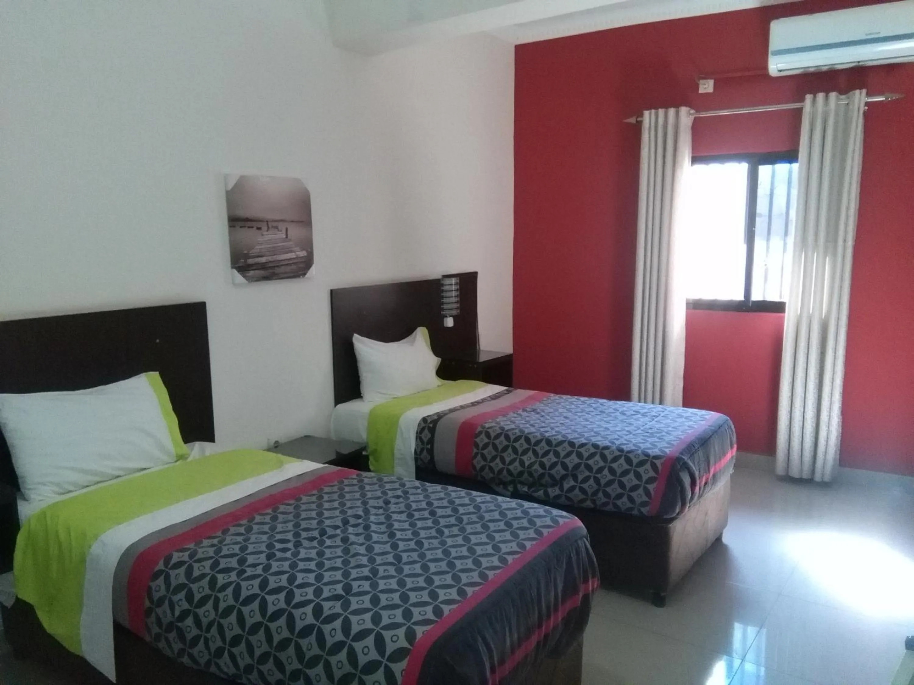 Twin Room - single occupancy in Le Victoria