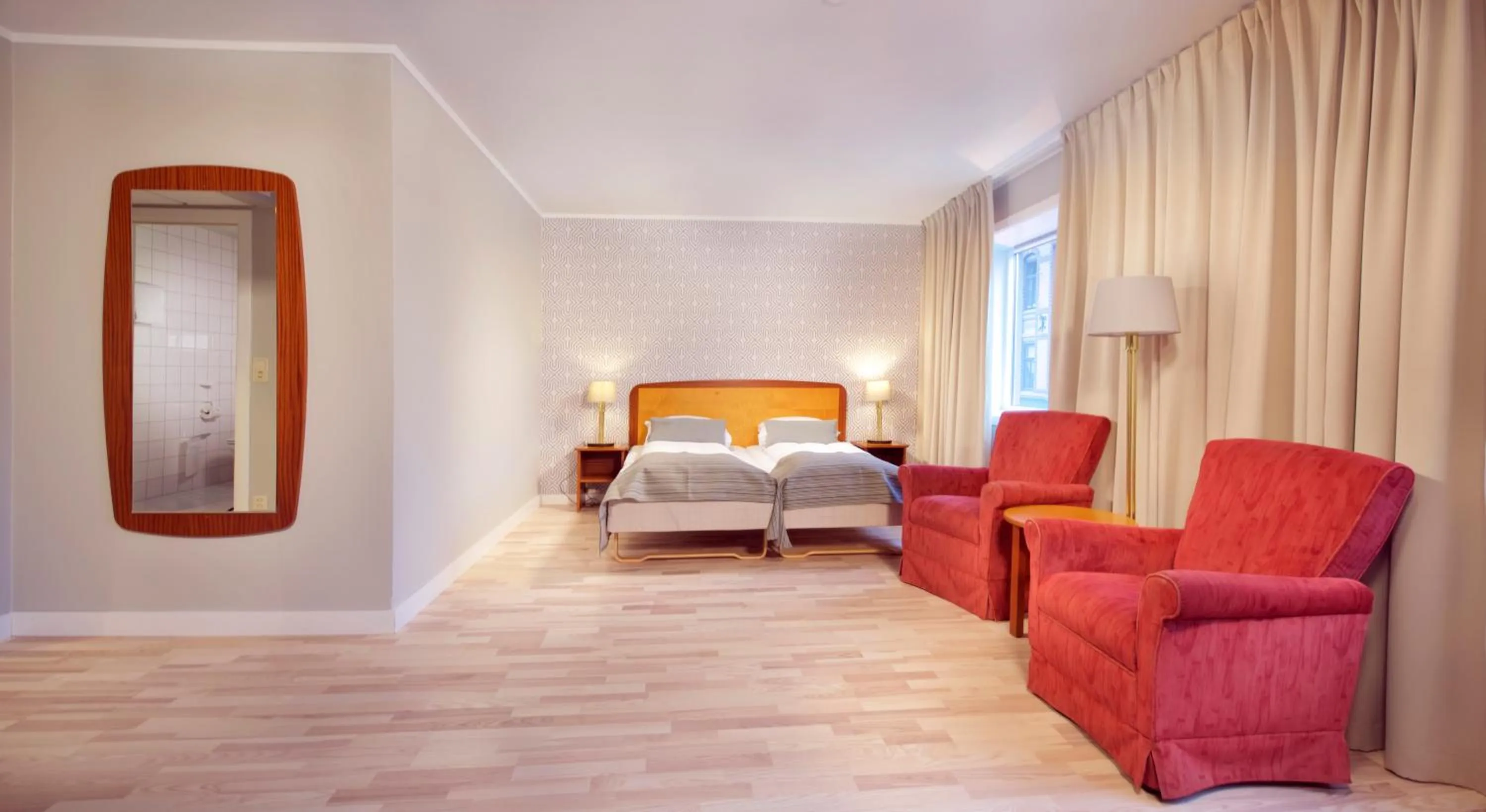 Photo of the whole room, Bed in Home Hotel Astoria