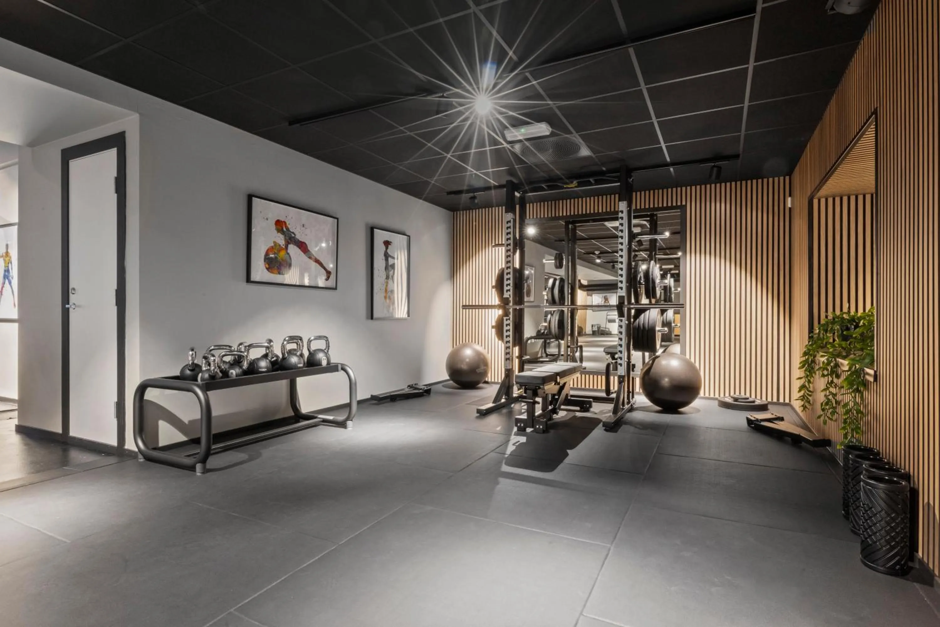 Fitness centre/facilities in Home Hotel Astoria