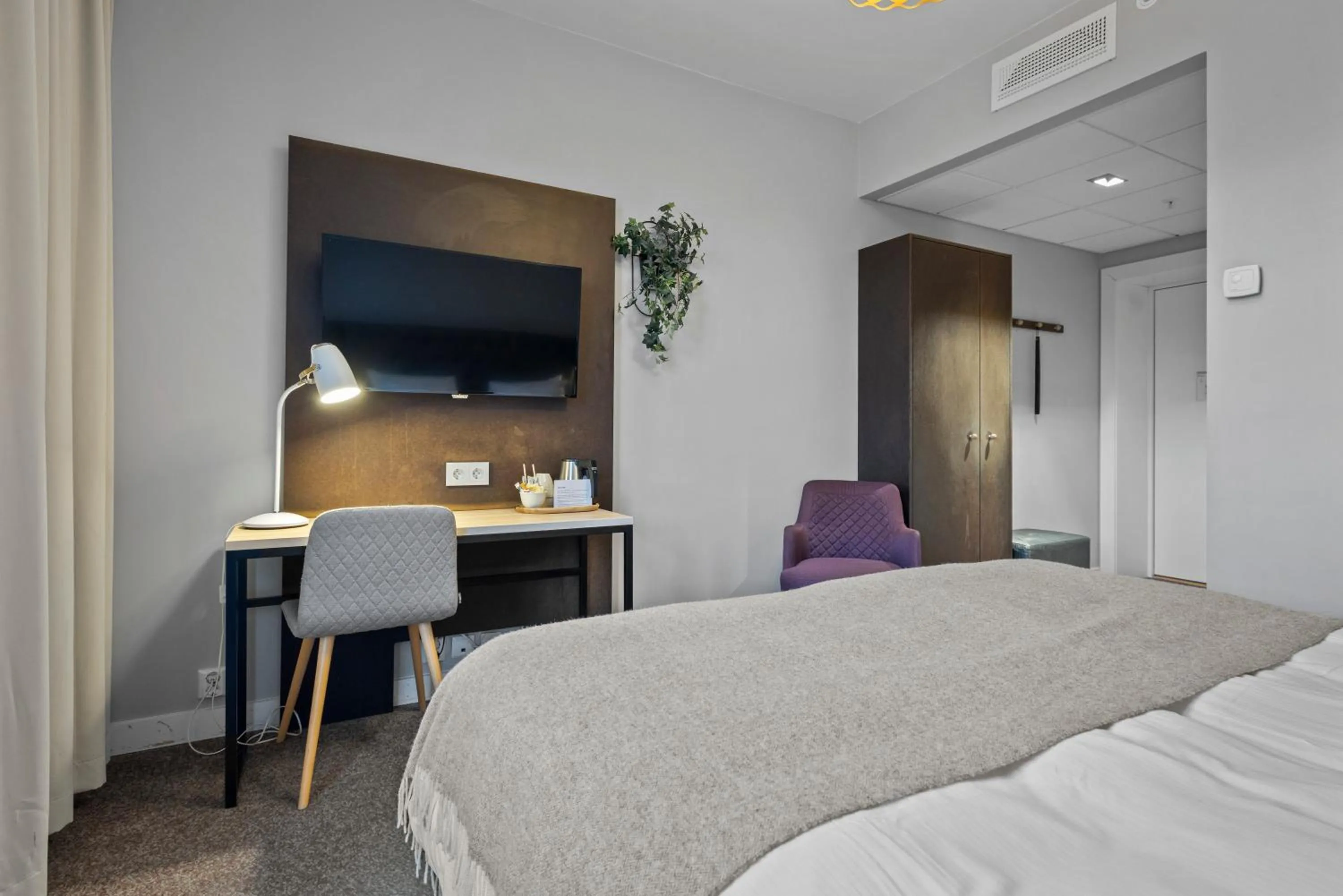 Bed in Home Hotel Astoria