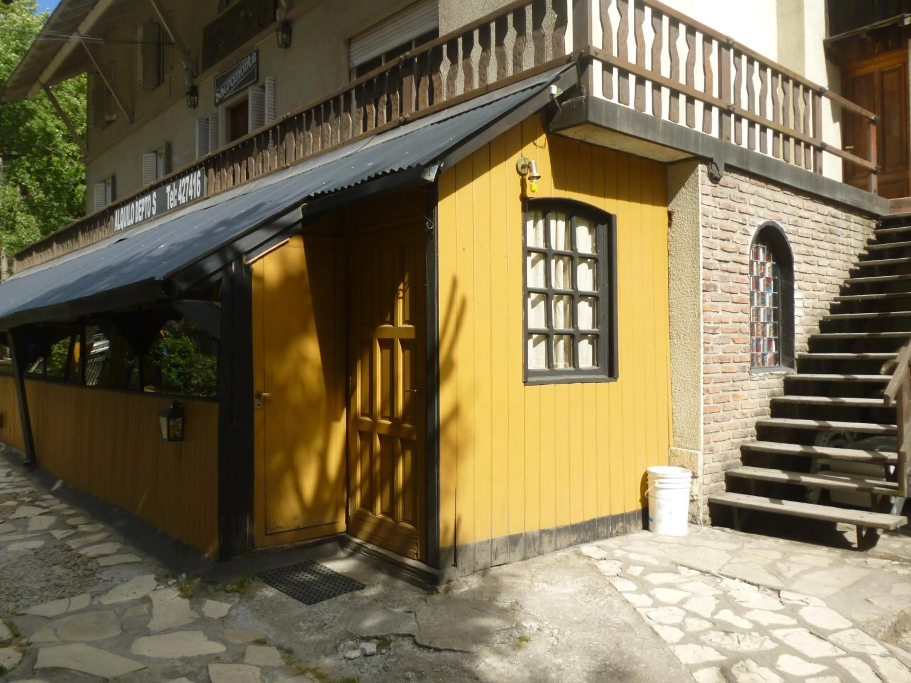 Property building in Sacromonte Apart