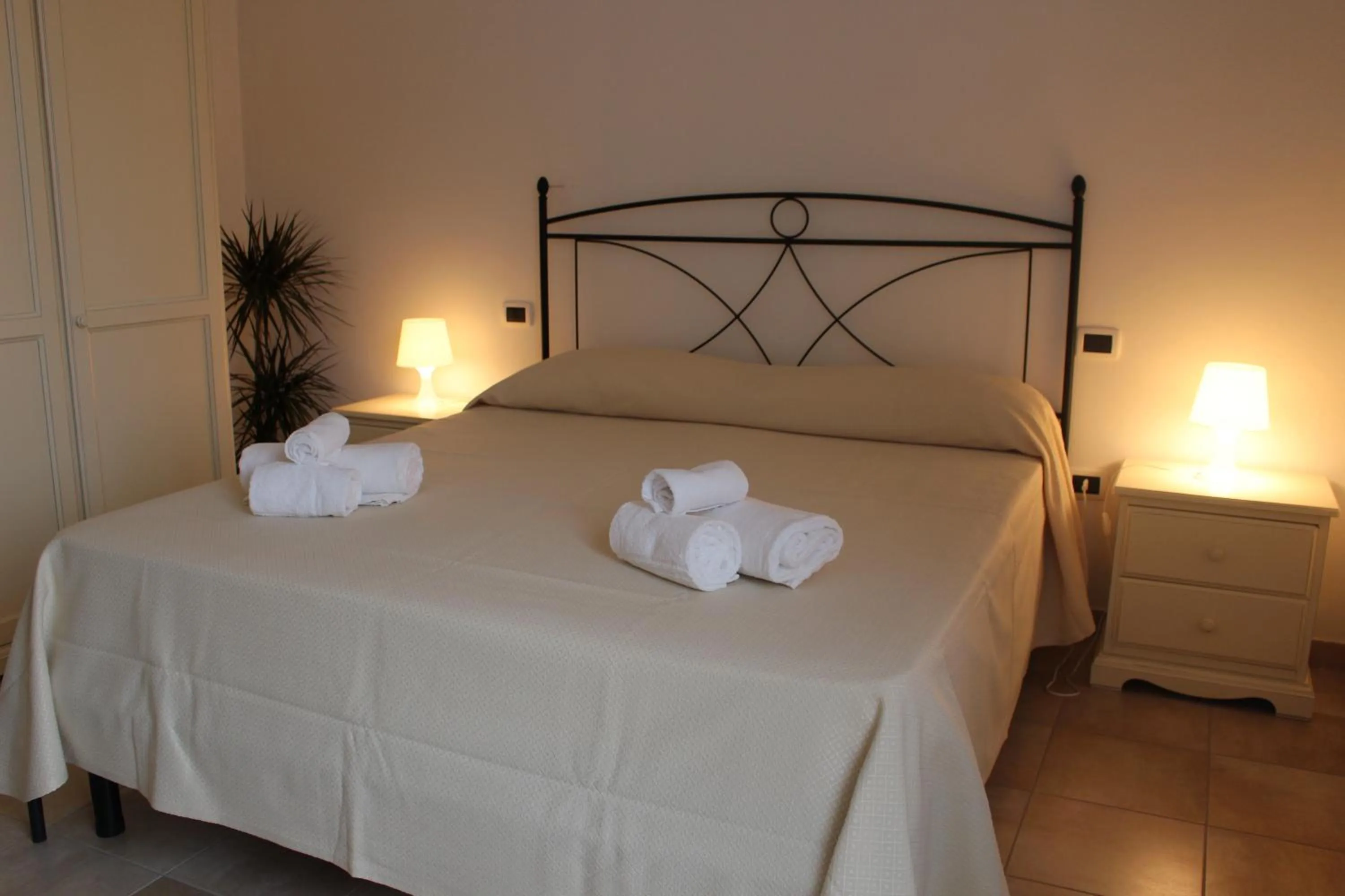 Bed in Aba Village RTA