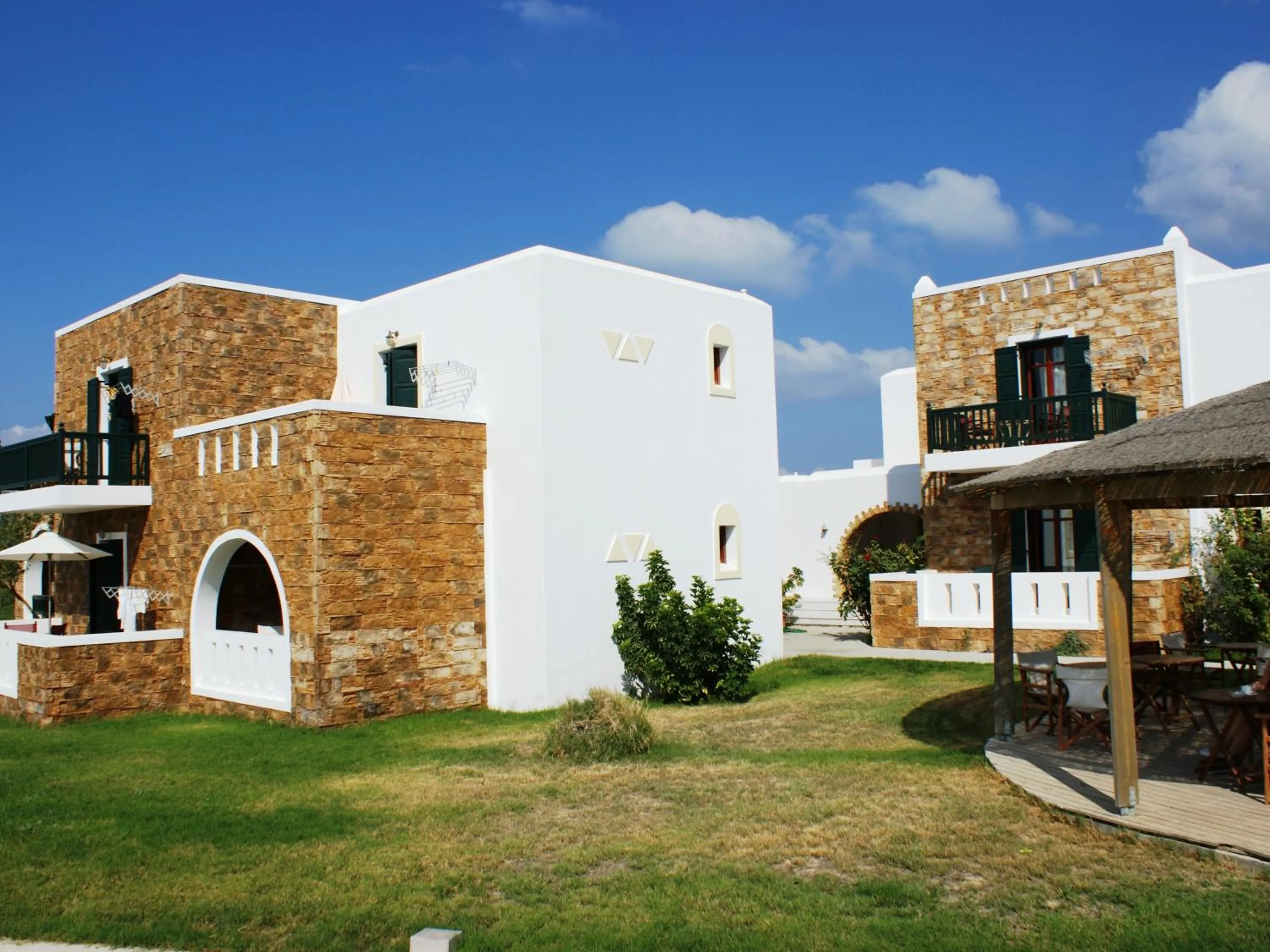 Property building in Plaka Hotel I