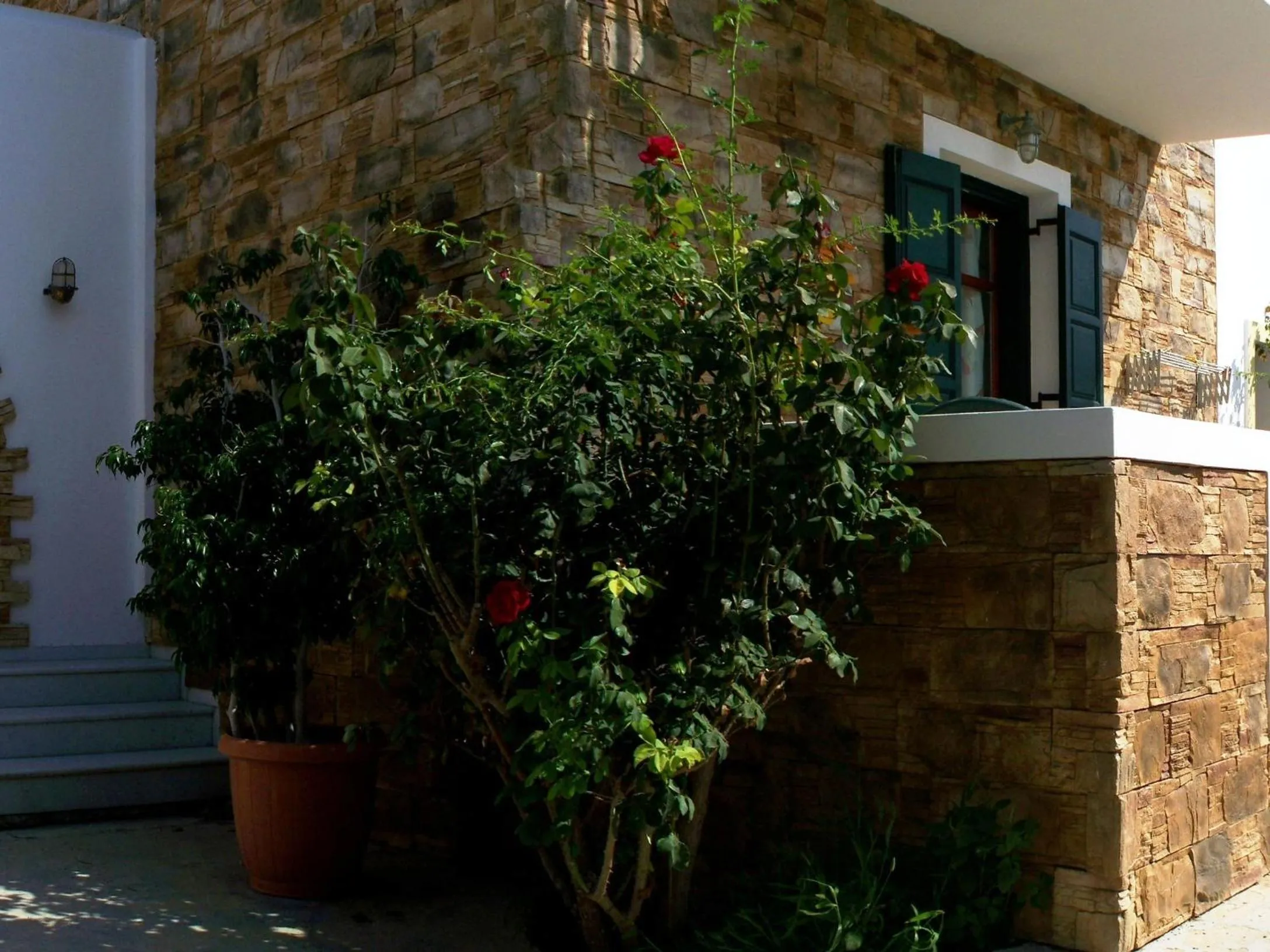 Decorative detail in Plaka Hotel I