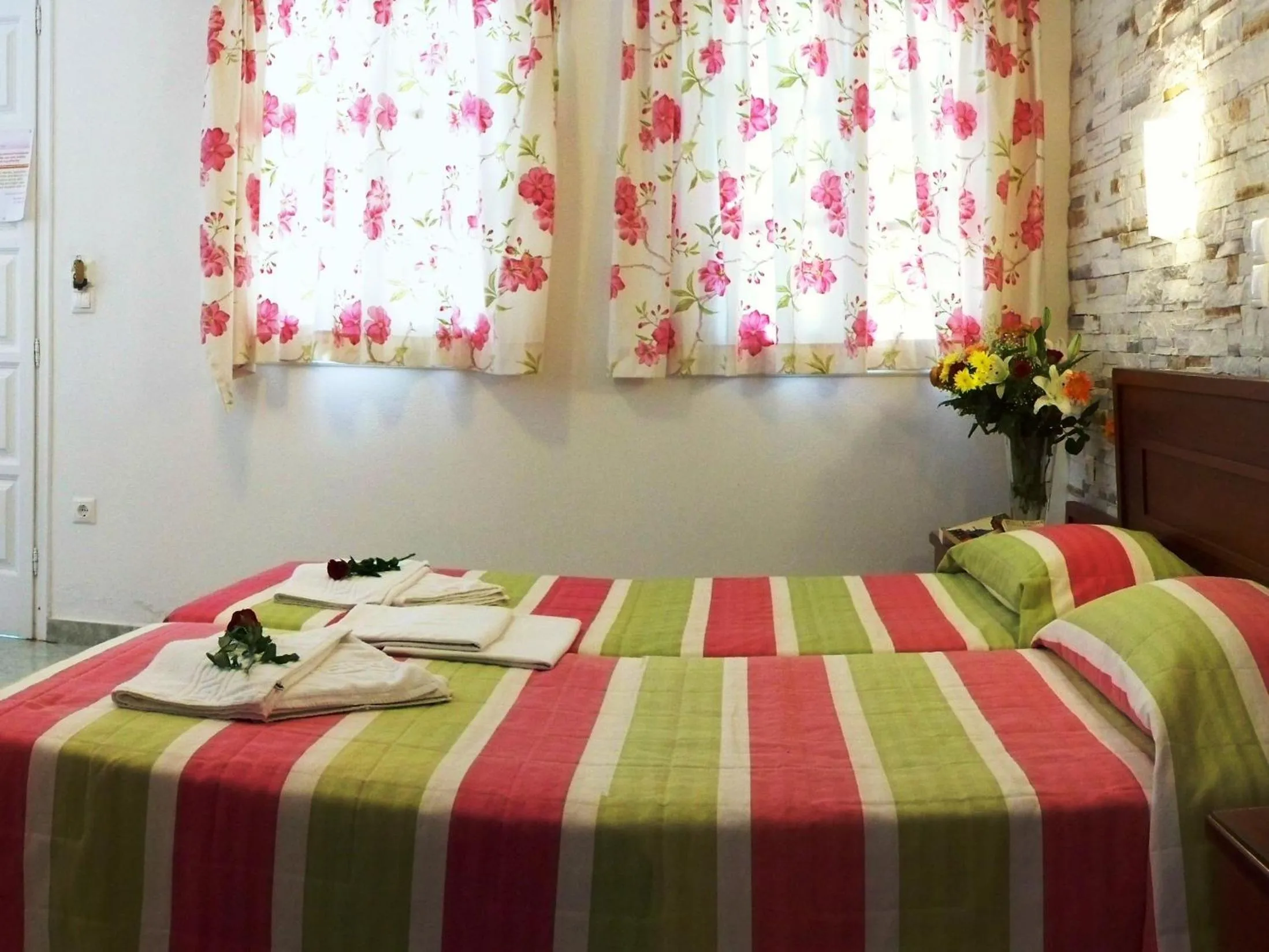 Bed in Plaka Hotel I