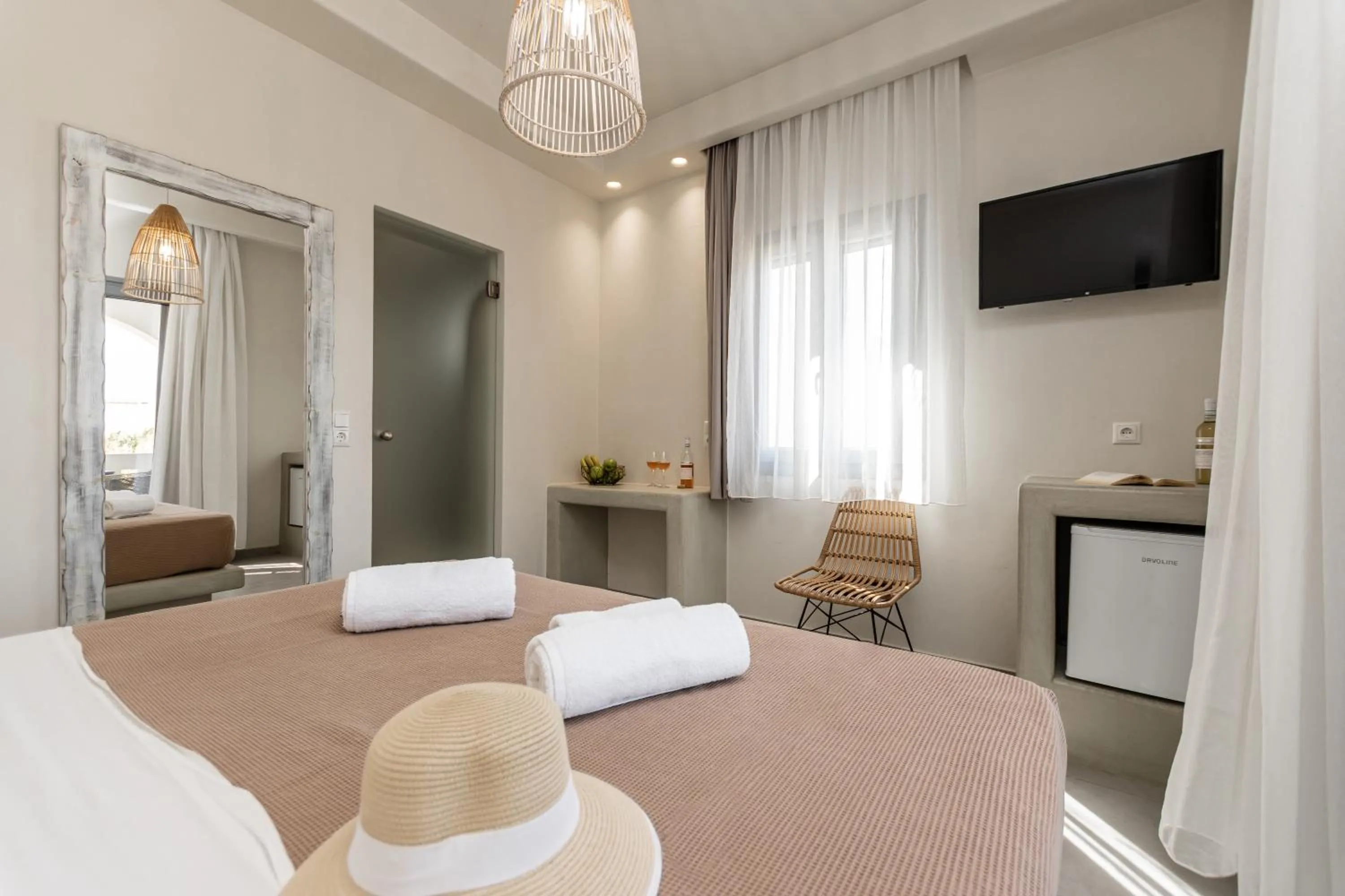 Bed in Plaka Hotel I