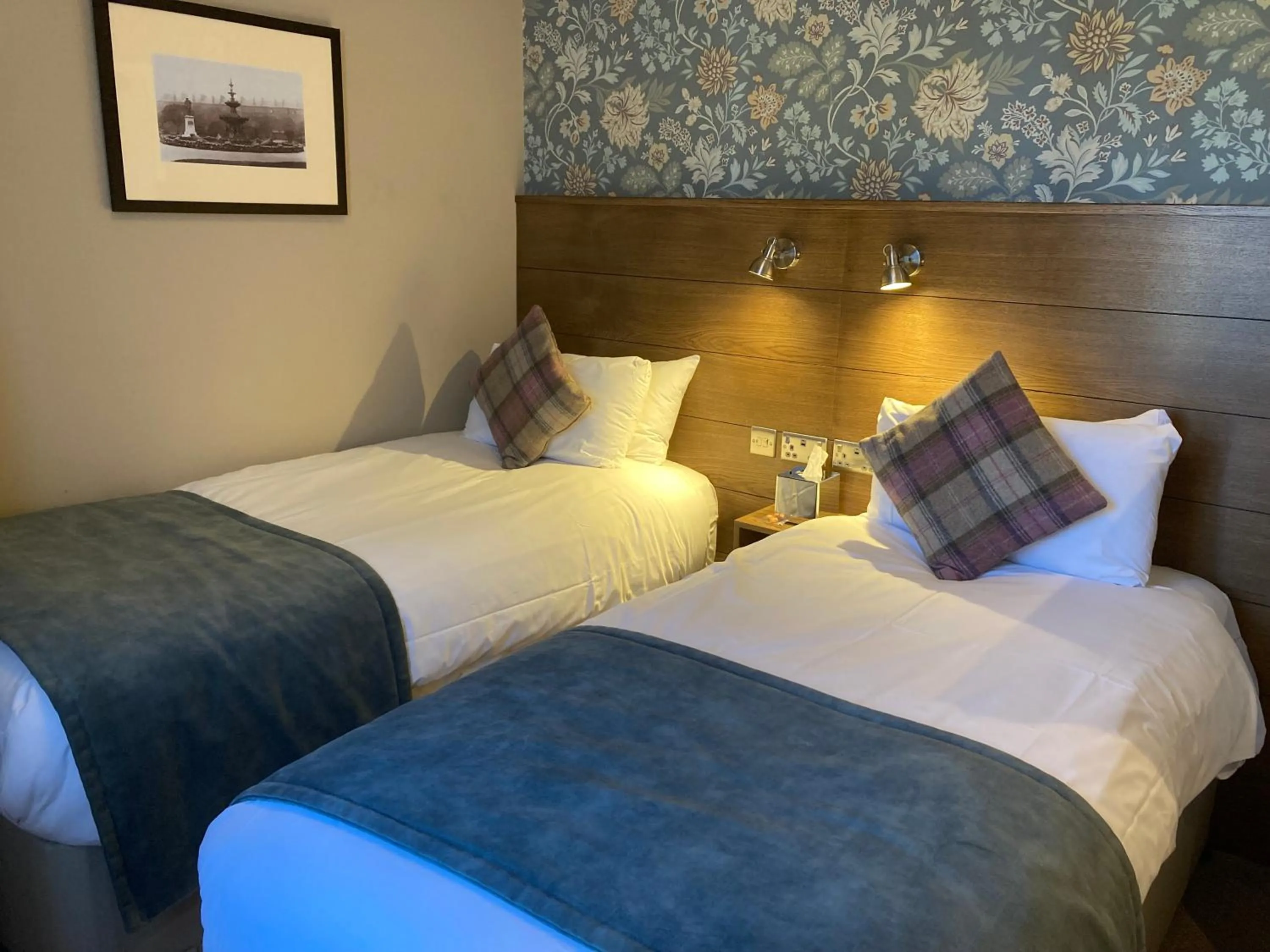 Bed in The Abbey Inn