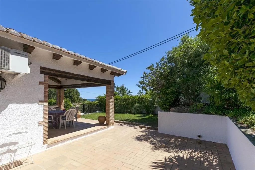 Patio in Sol de Mar 34 by homeprive
