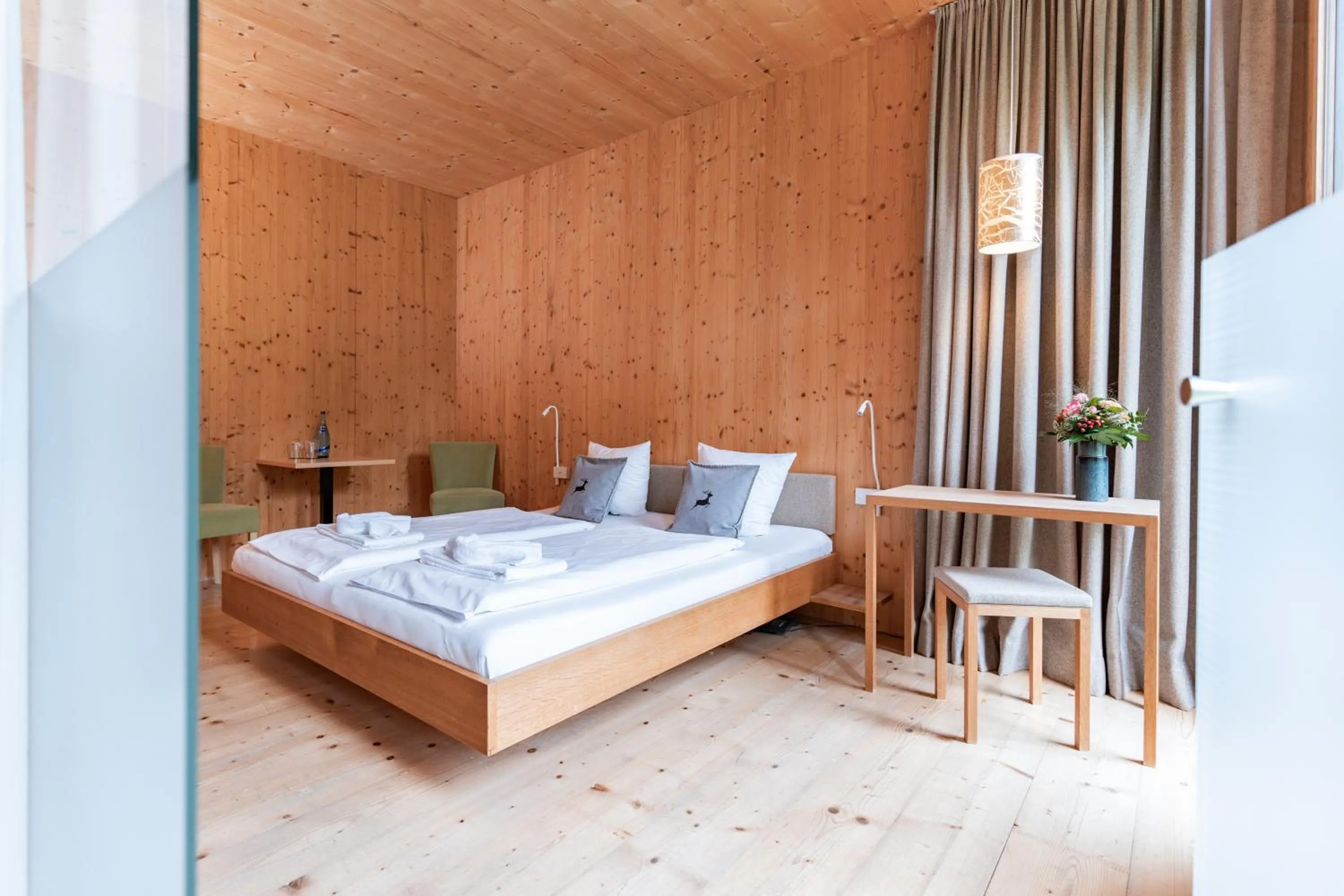 Photo of the whole room, Bed in Alpenhotel Ammerwald