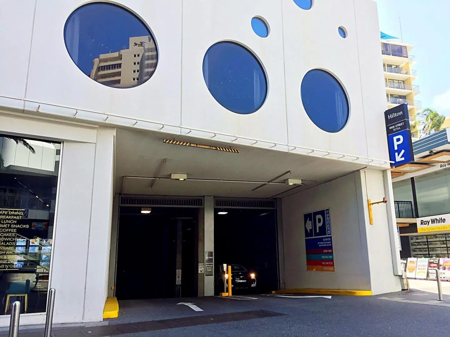 Parking in H Luxury Residence Apartments - Holiday Paradise