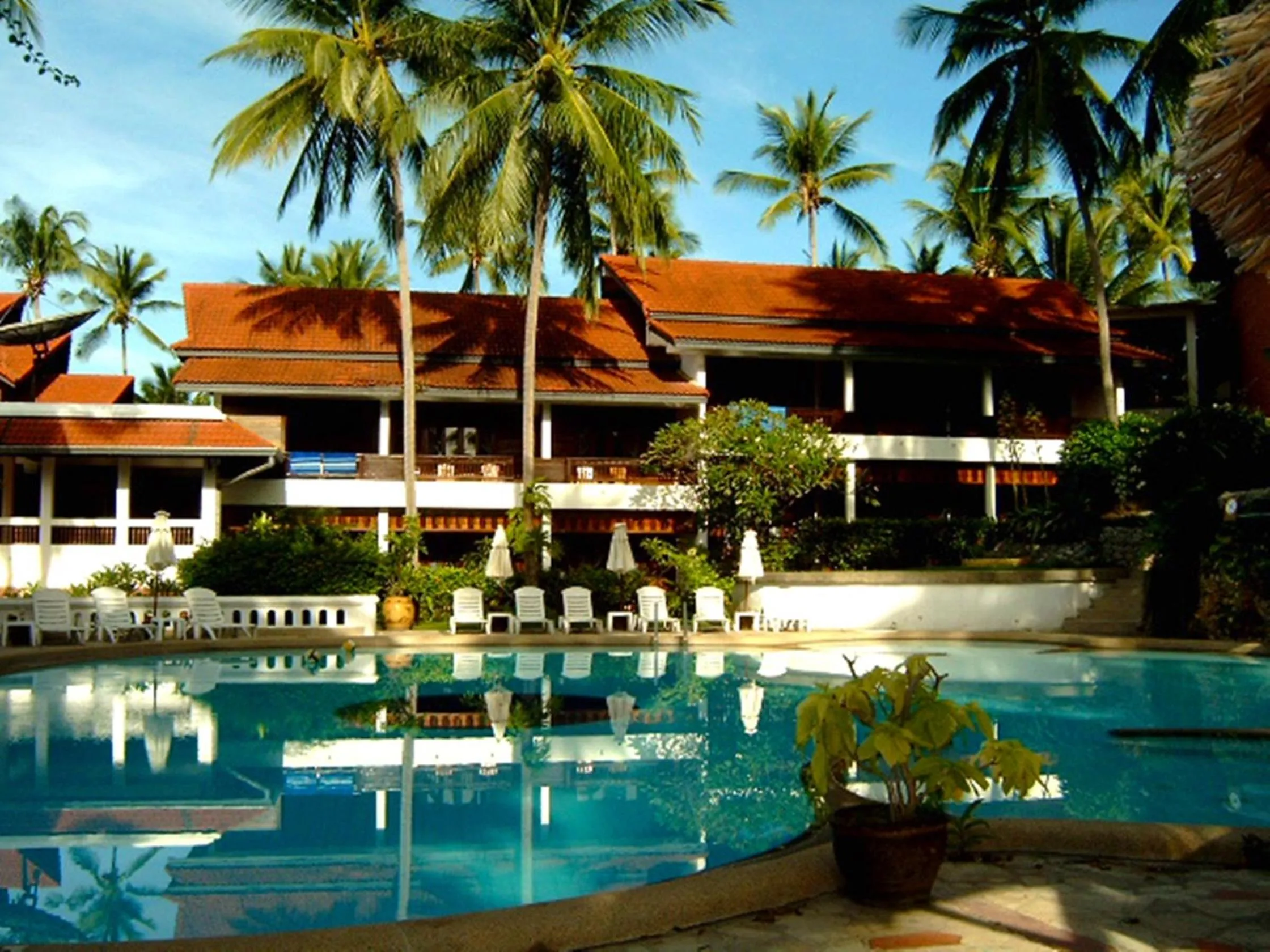 Swimming pool in Nova Samui Resort
