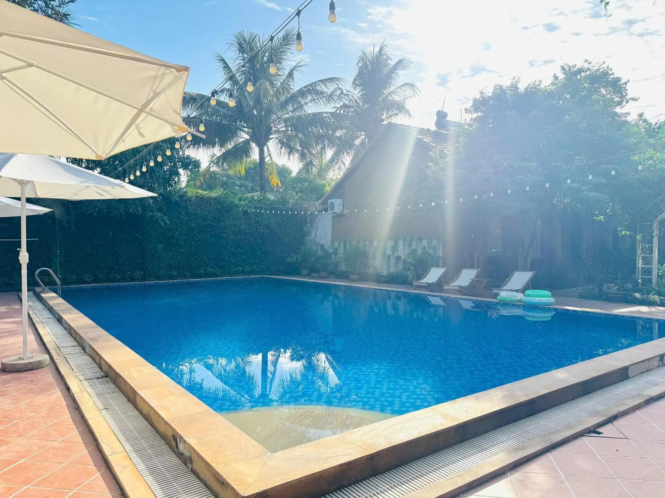 Swimming pool in Ong Lang Garden Resort
