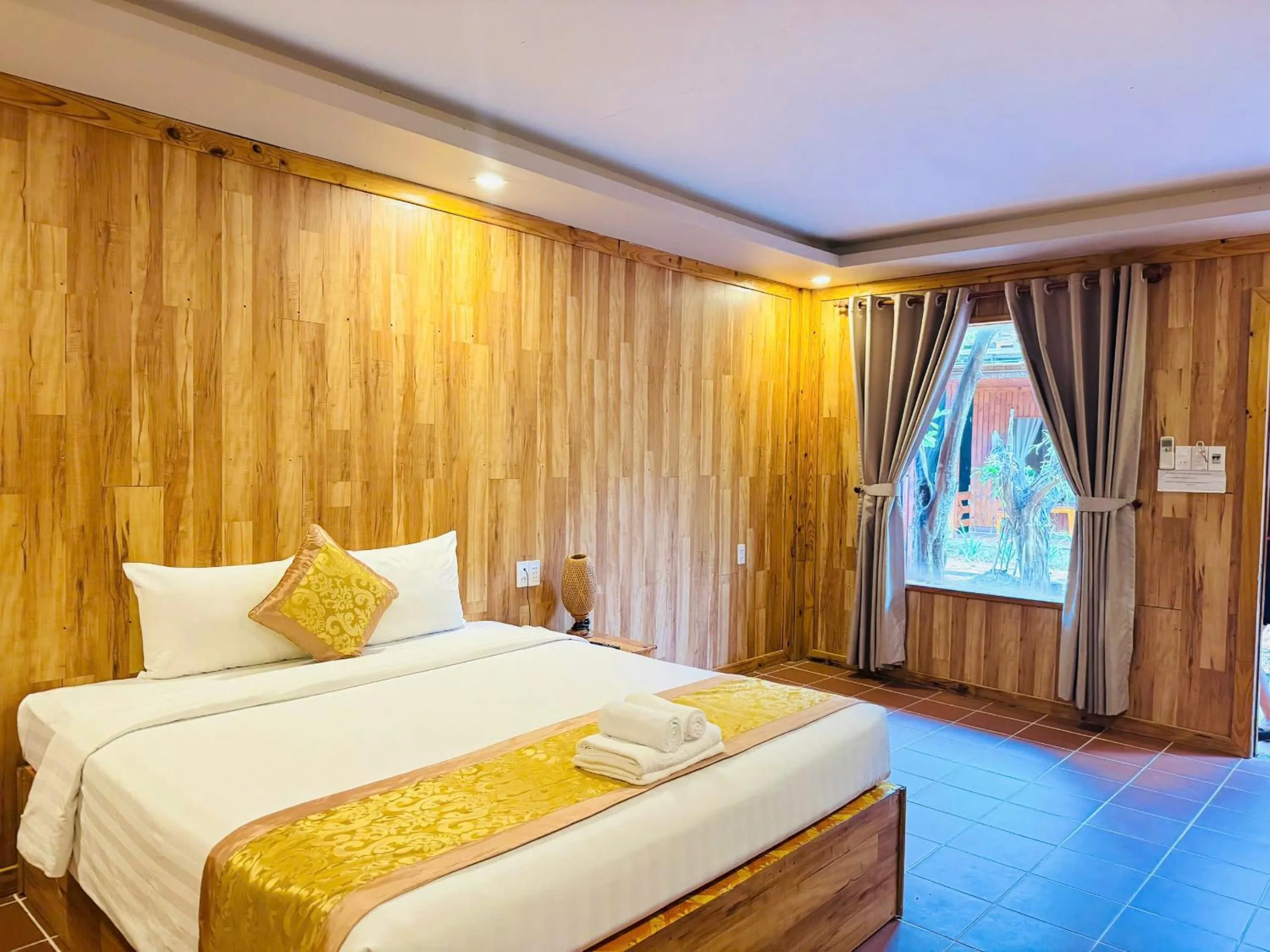 Bedroom, Bed in Ong Lang Garden Resort