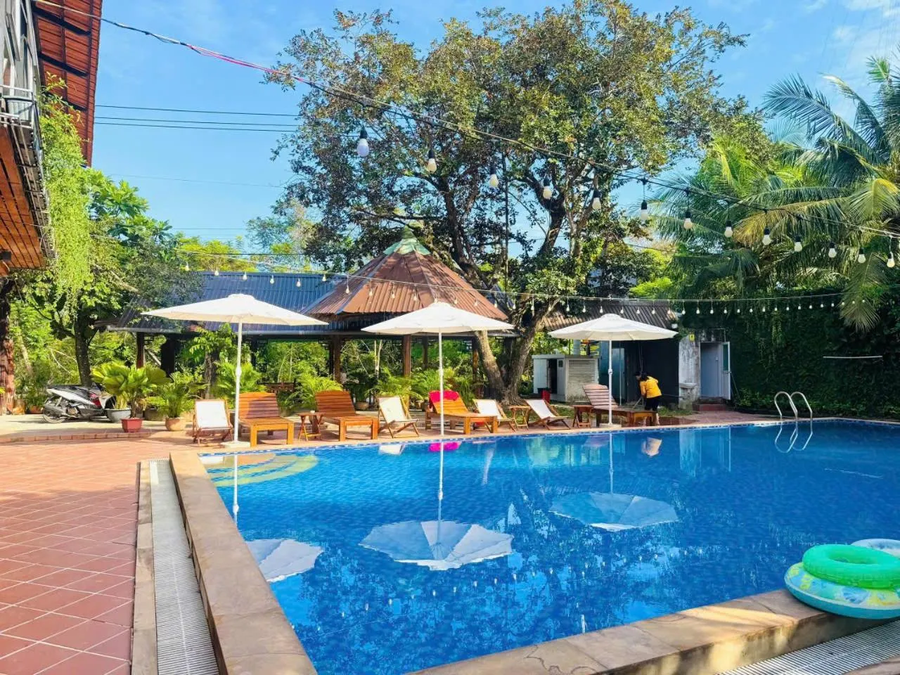 Day in Ong Lang Garden Resort