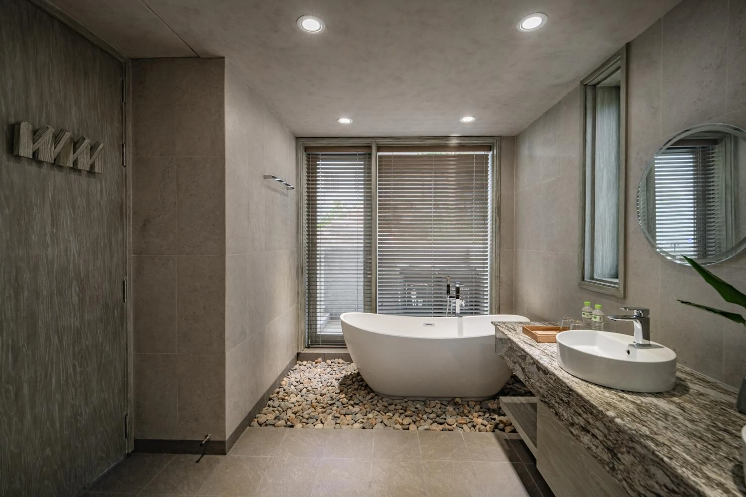 Bath in Crown Retreat Quy Nhon Resort