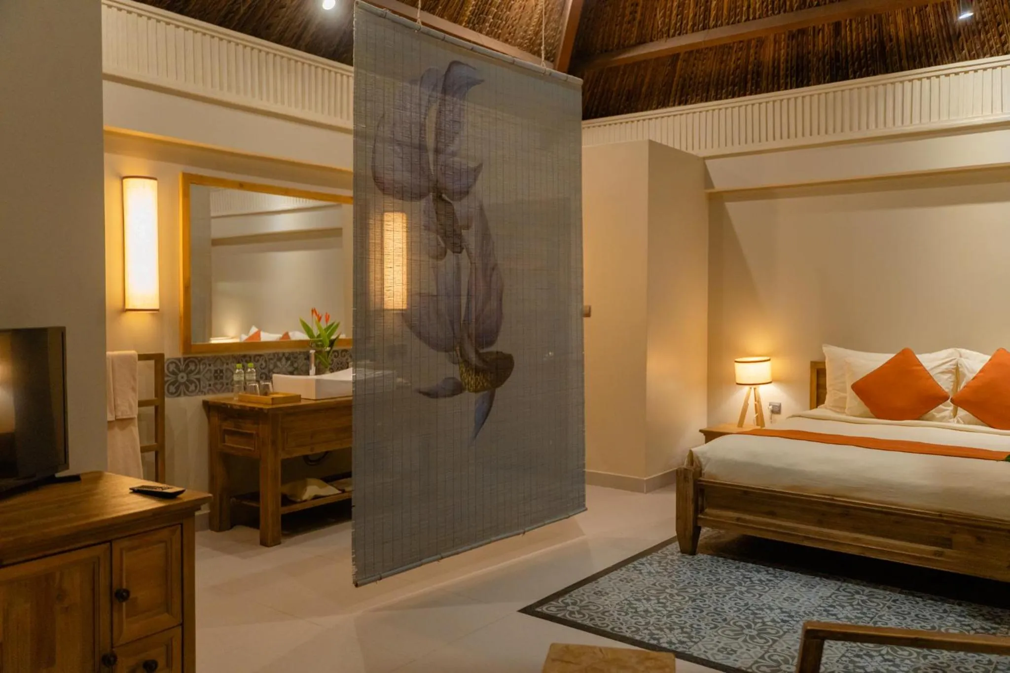 Bed in Crown Retreat Quy Nhon Resort