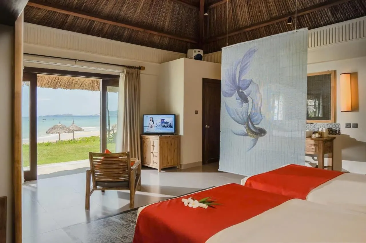 TV and multimedia, Bed in Crown Retreat Quy Nhon Resort