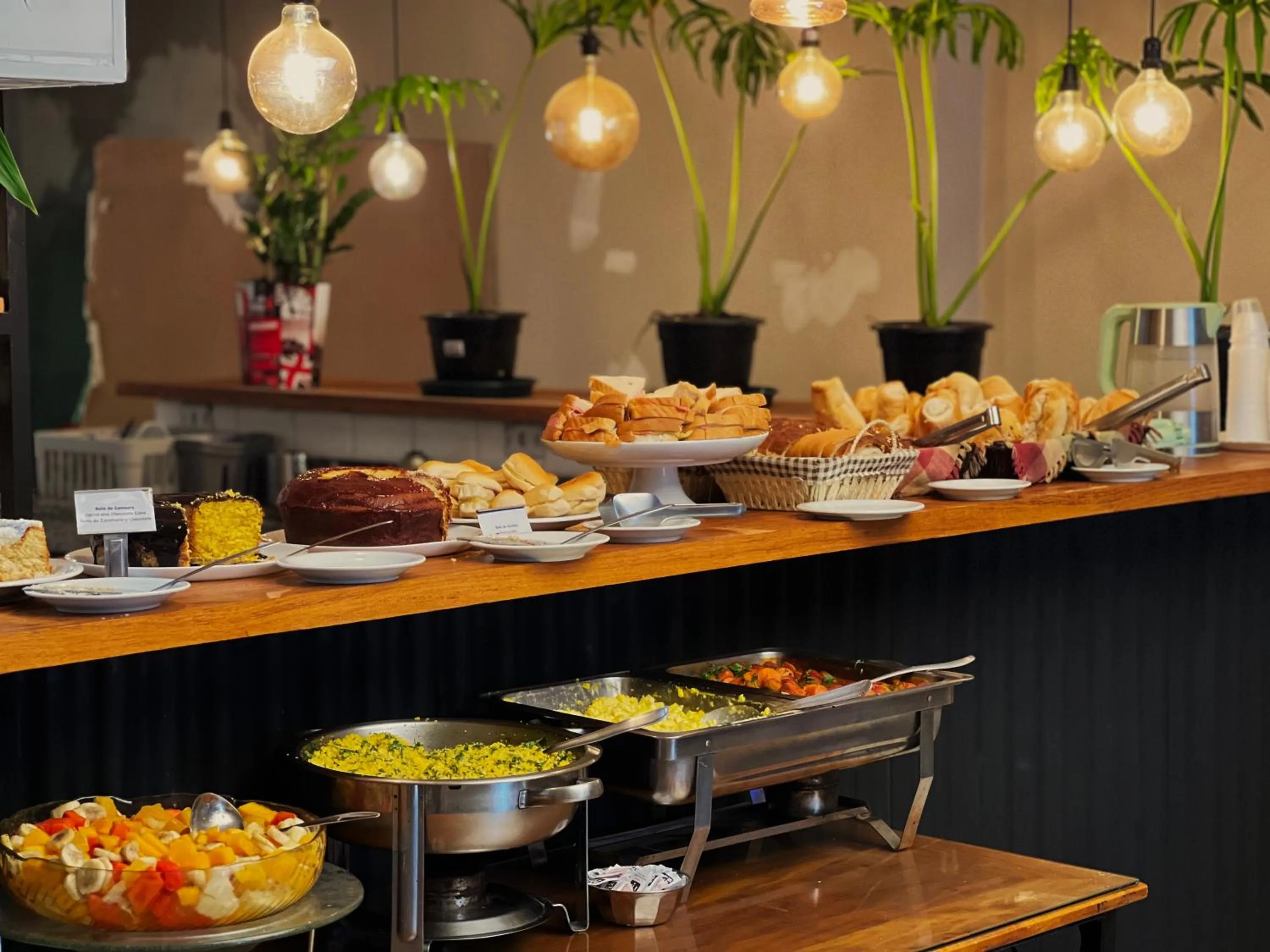 Food and drinks in HMG Rio Suítes