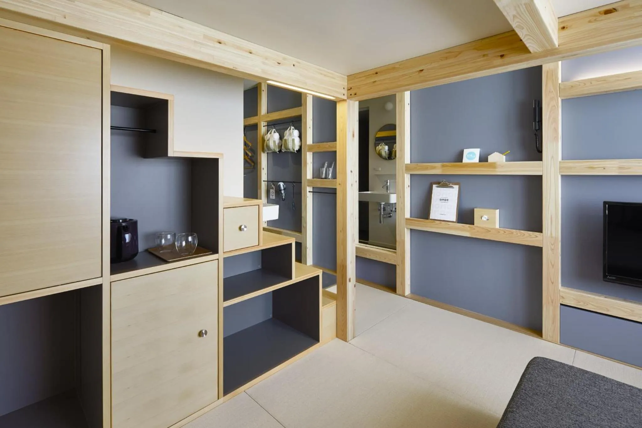 Photo of the whole room in OMO5 Tokyo Otsuka by Hoshino Resorts