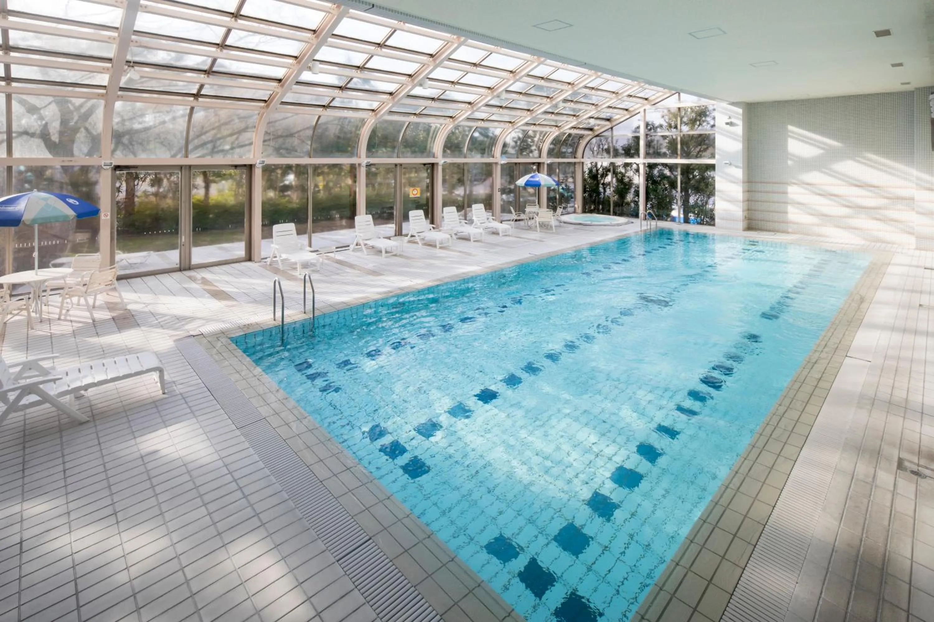 Swimming pool in HOTEL MYSTAYS PREMIER Narita