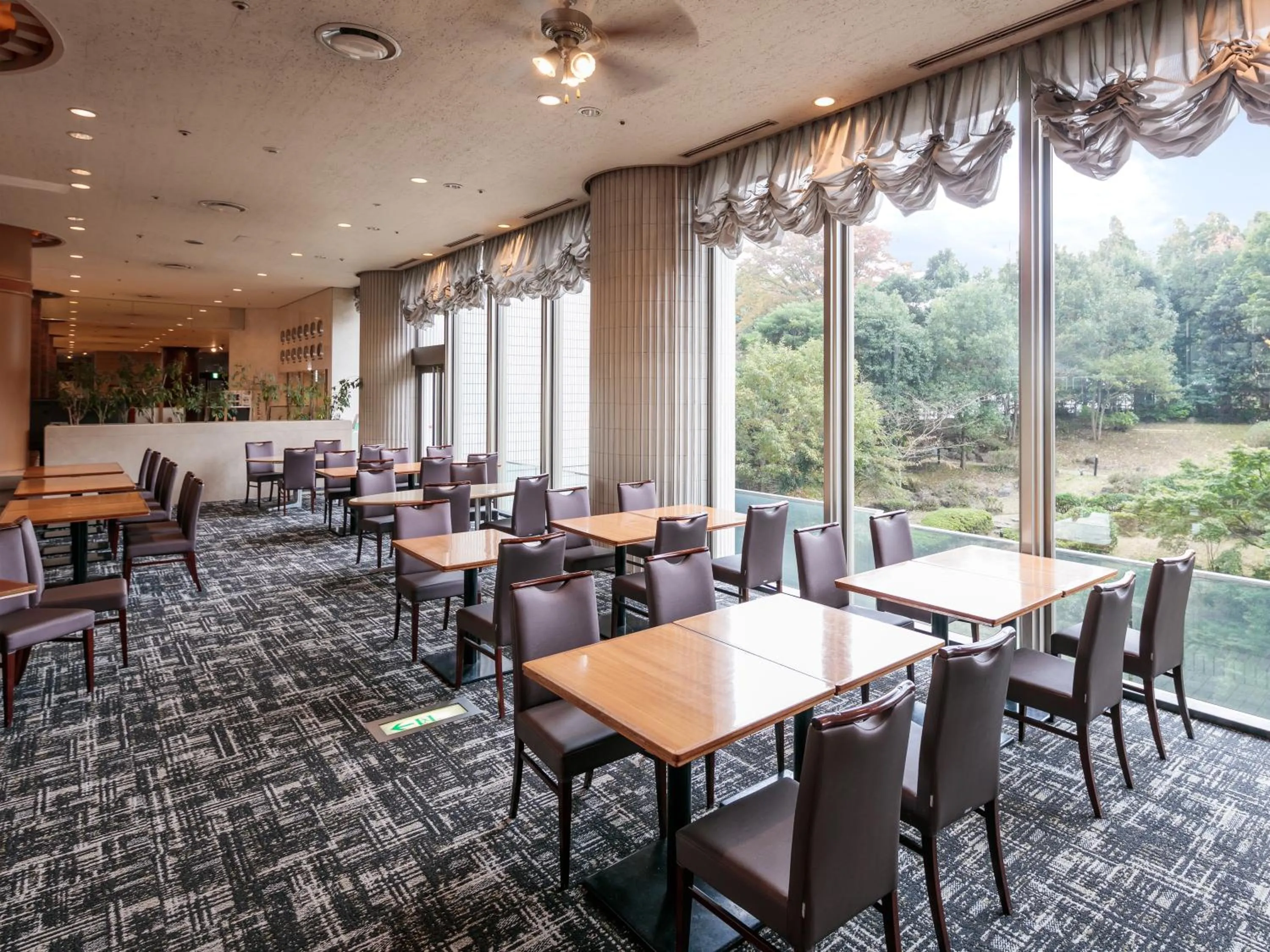 Restaurant/places to eat in HOTEL MYSTAYS PREMIER Narita