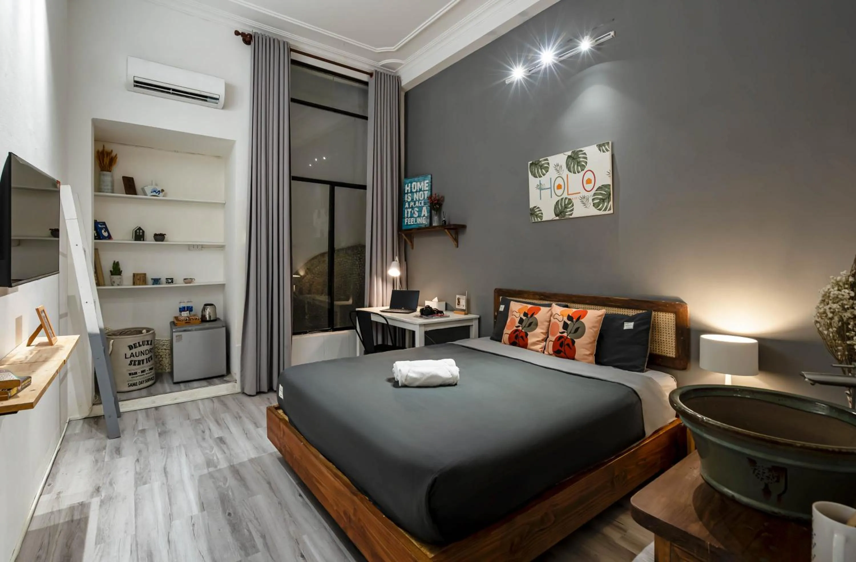 Bed in HoLo Fairy House Saigon - Serviced Homestay