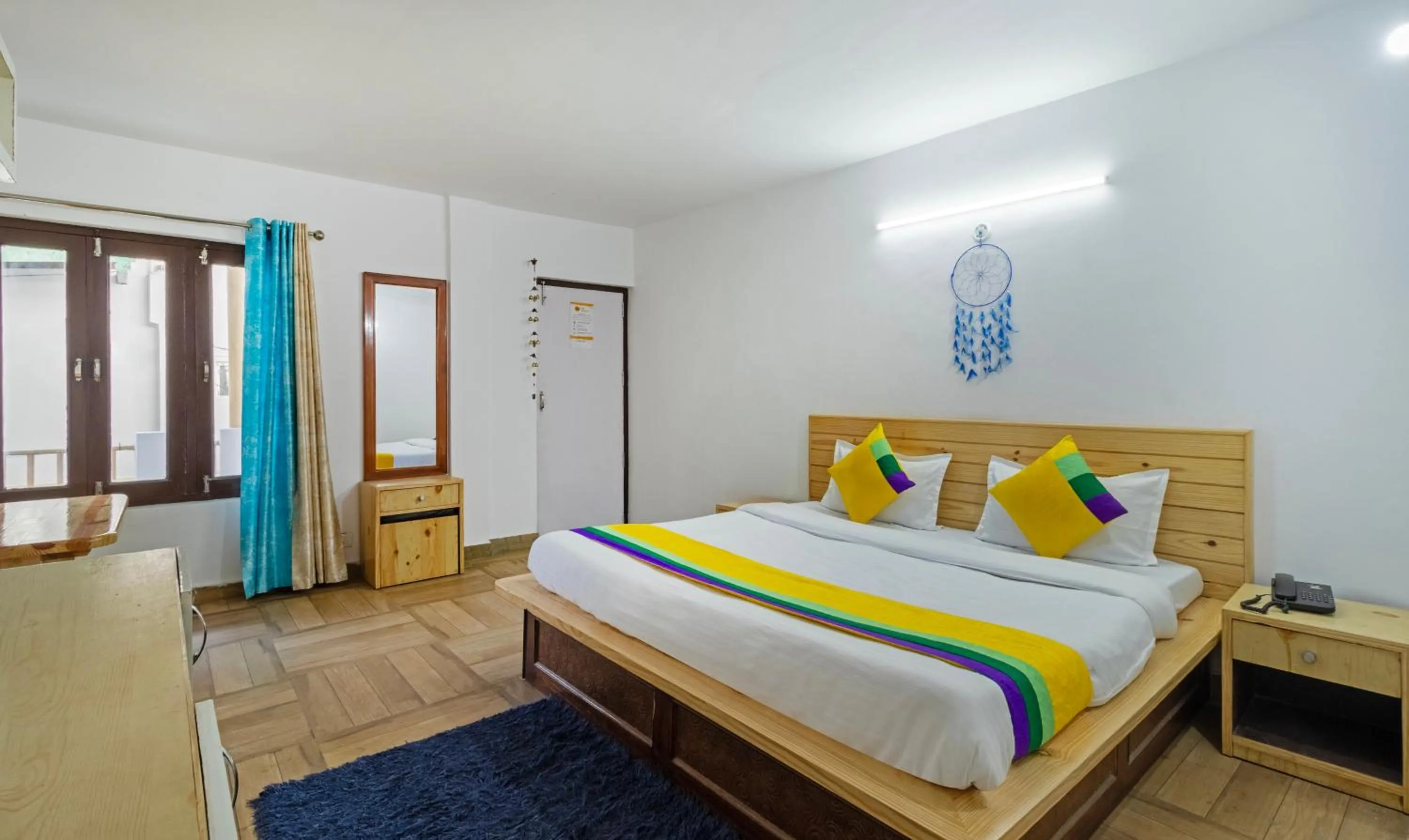 Bedroom, Bed in Itsy Hotels Shri Gv Inn, 600 Mtrs From Tiffin Top