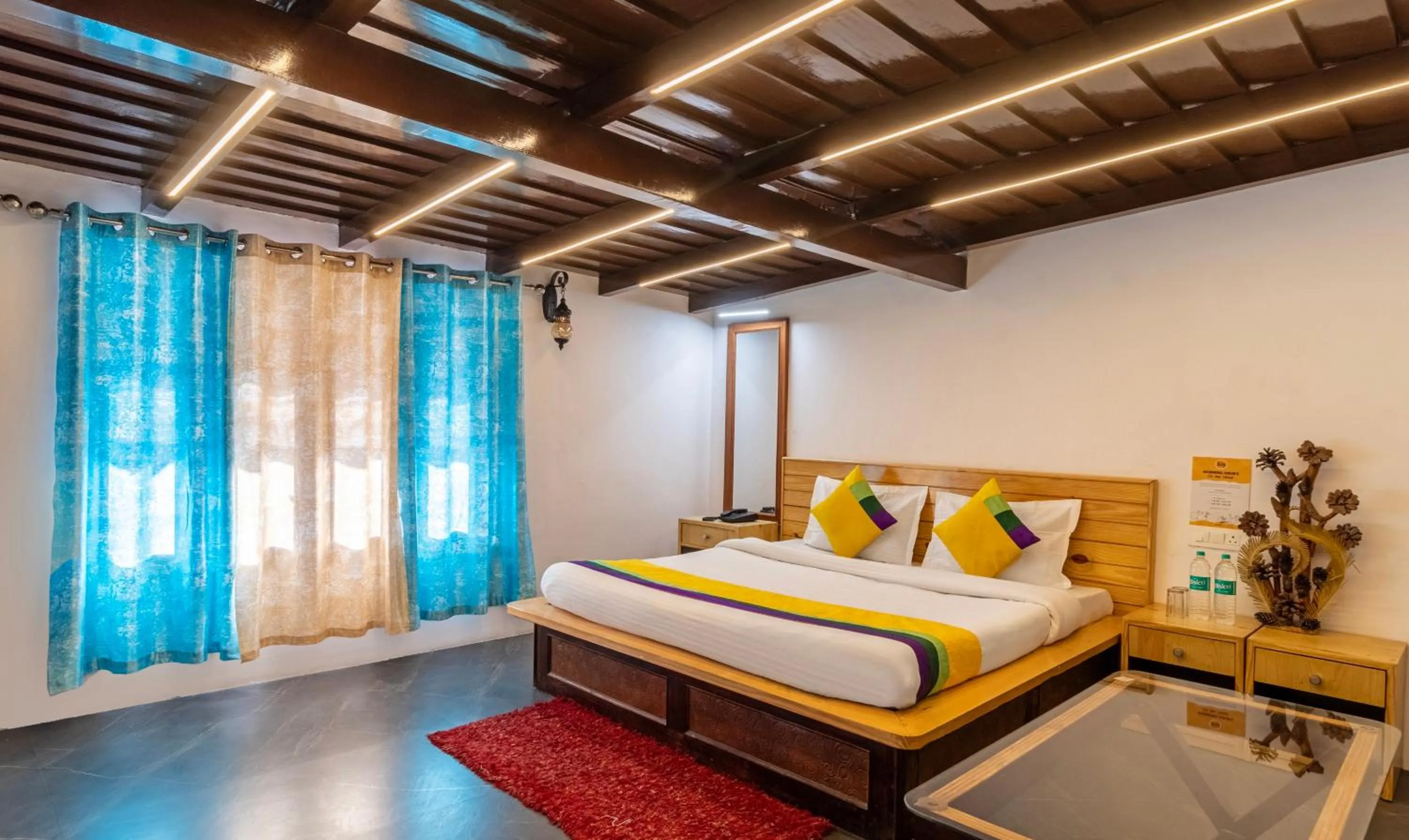 Bedroom, Bed in Itsy Hotels Shri Gv Inn, 600 Mtrs From Tiffin Top