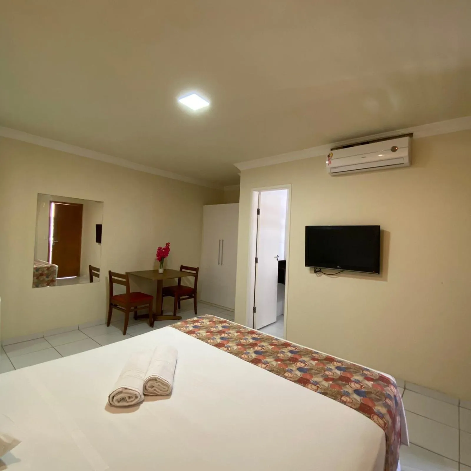 Bed in Hotel Monte Rei