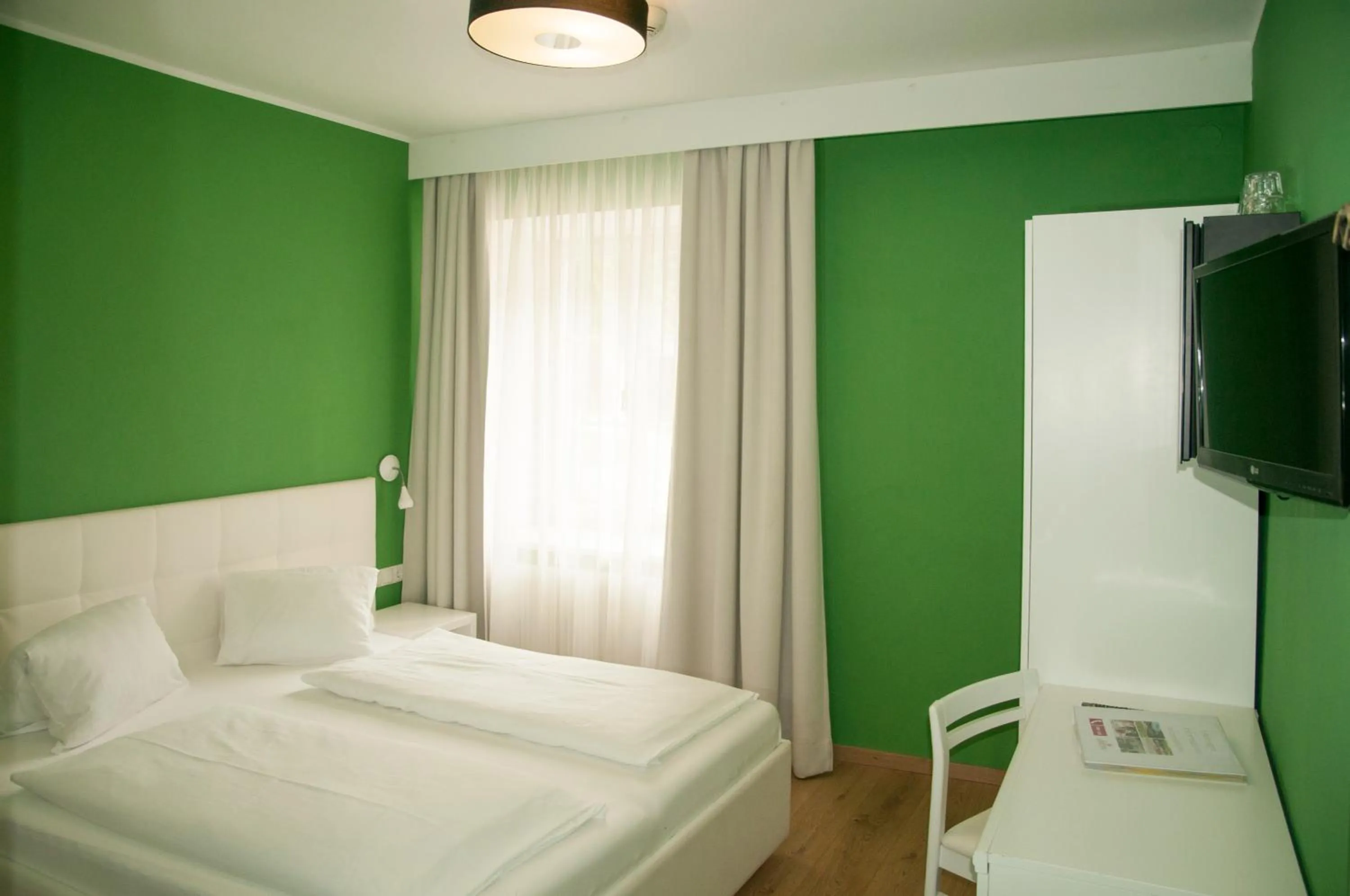 Photo of the whole room, Bed in Hotel Lener