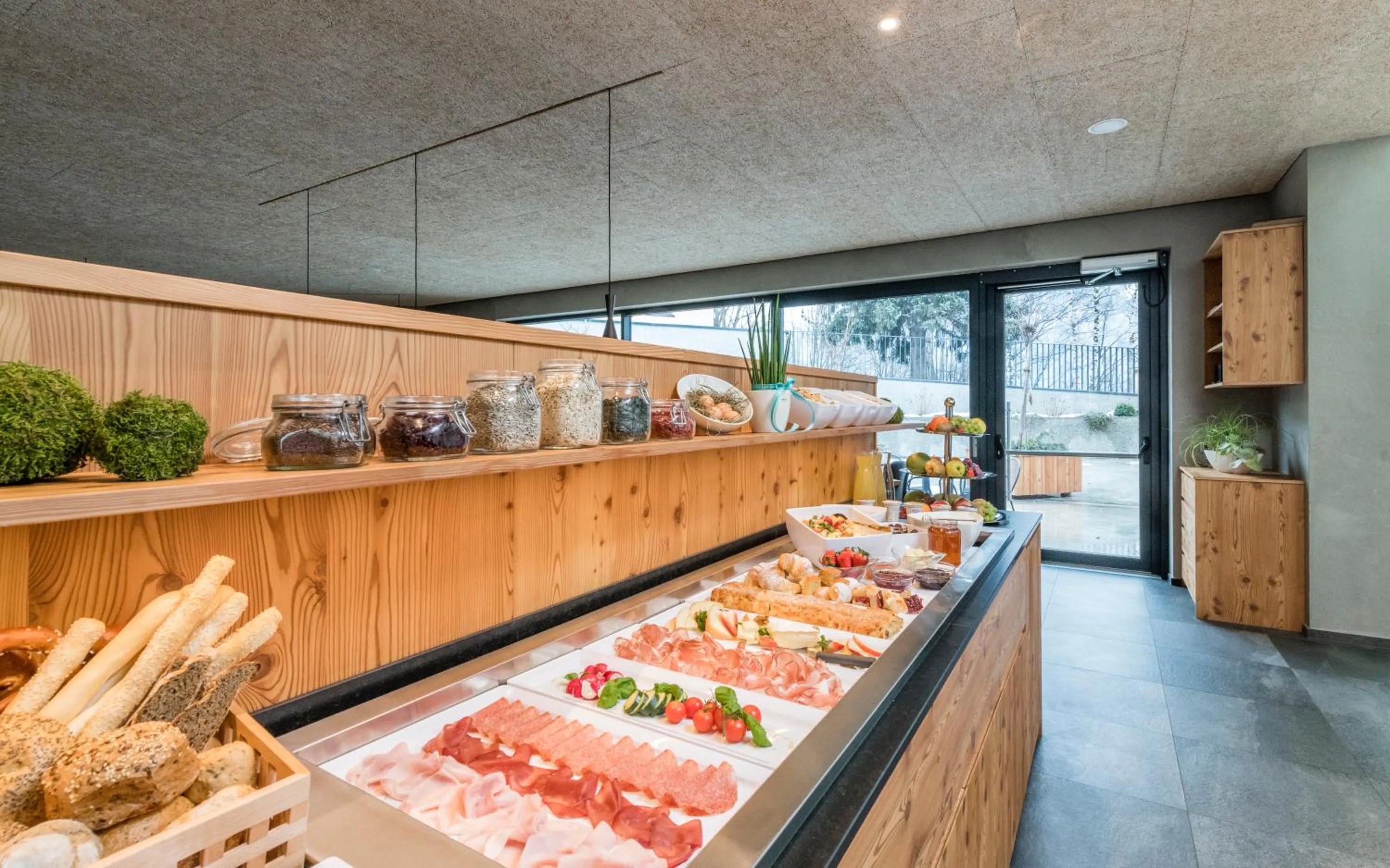 Breakfast in Hotel Lener