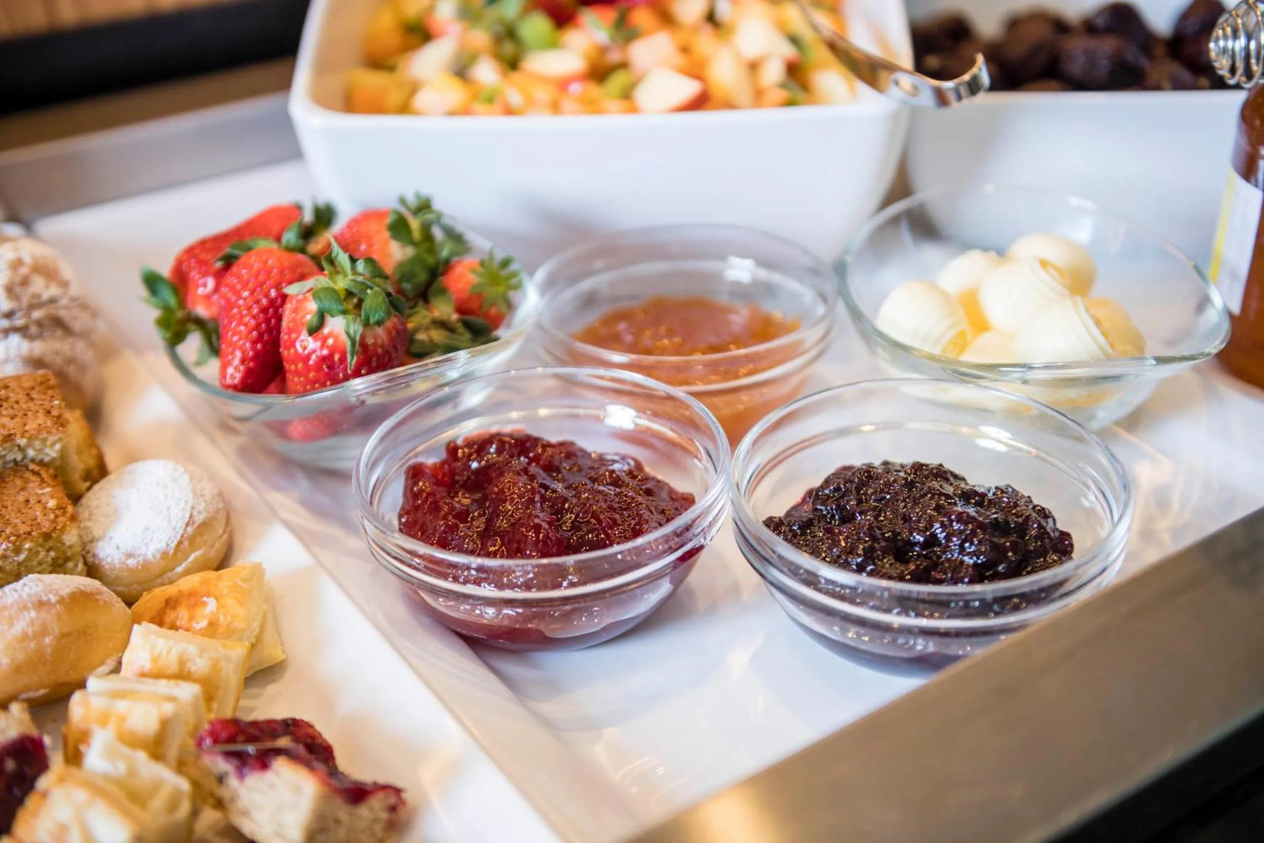 Buffet breakfast in Hotel Lener