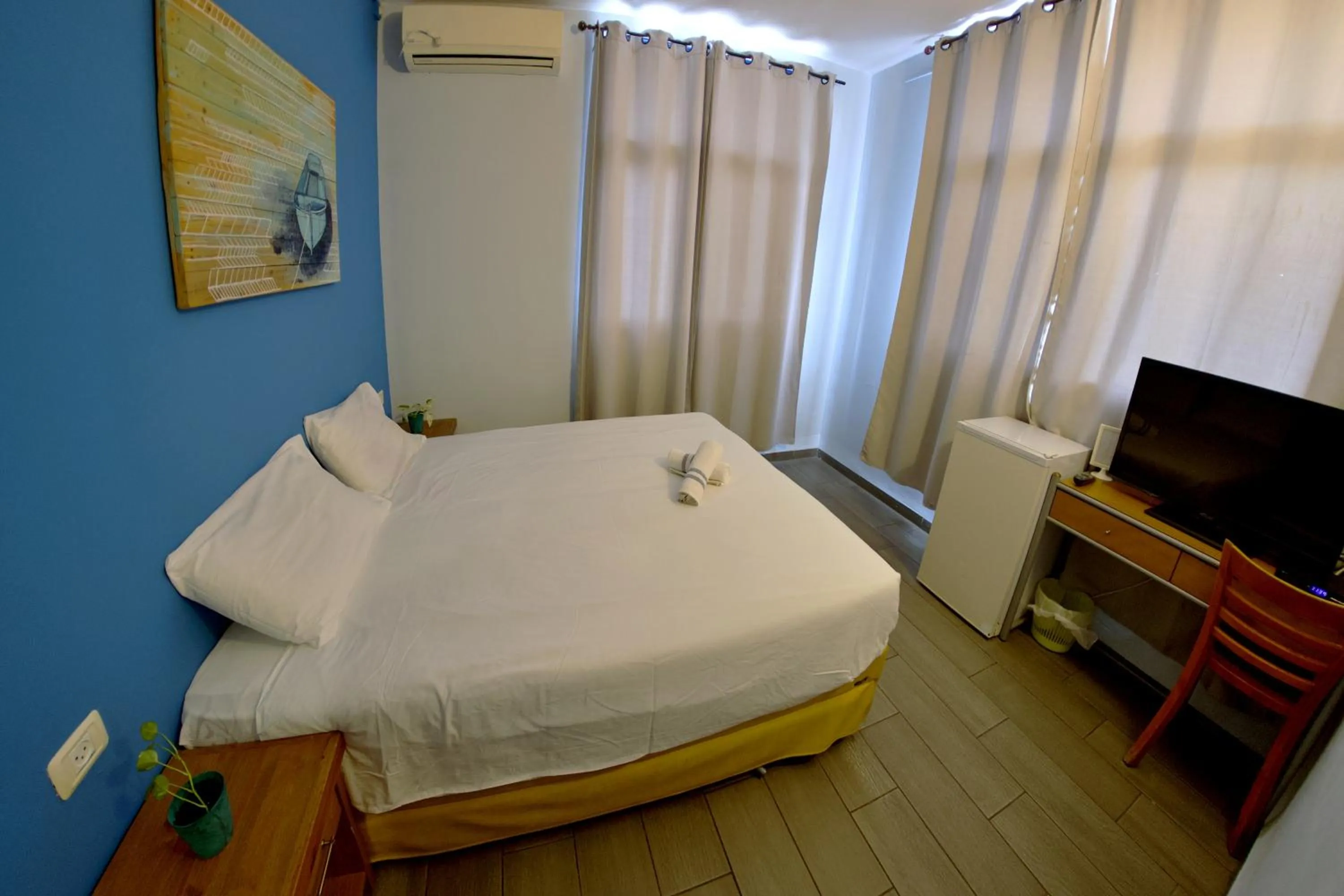 TV and multimedia, Bed in Tiberias Hostel