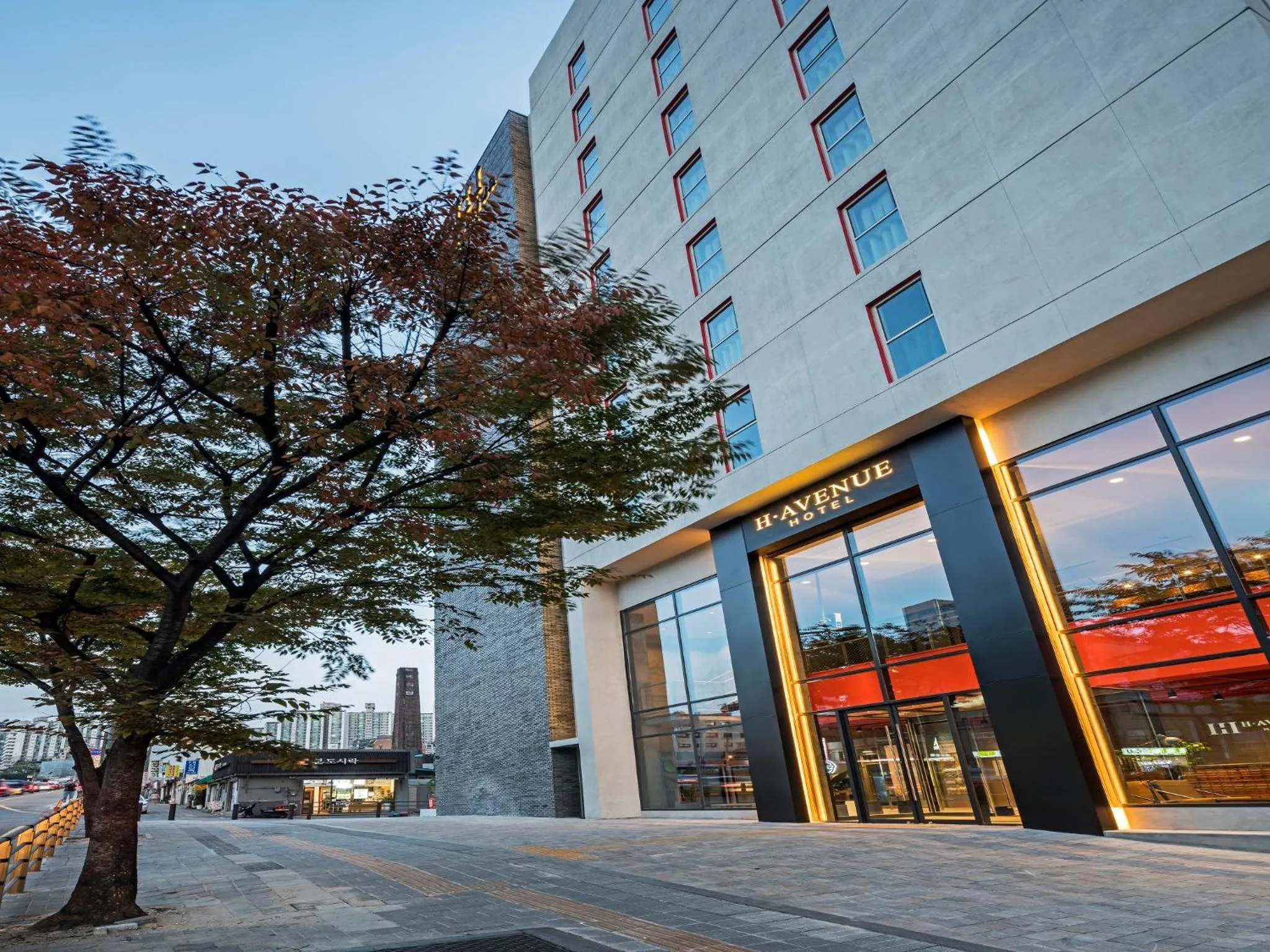 Property building in H Avenue Hotel Dongdaemun Sungshin