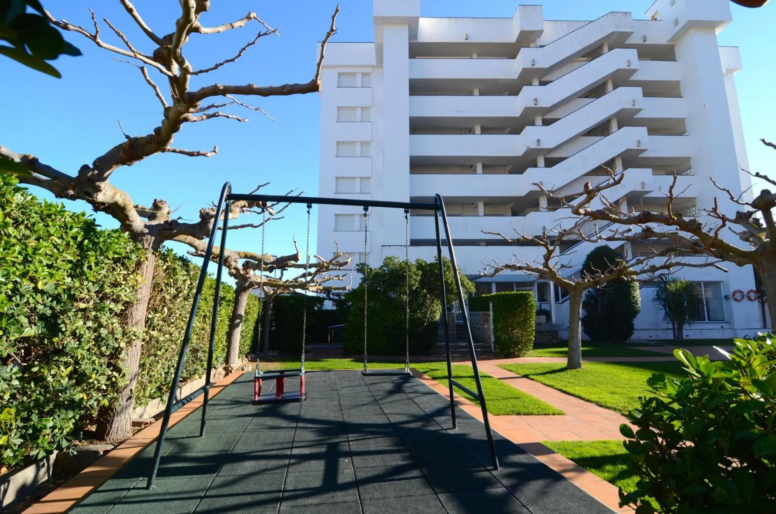 Off site in Front Mar 406