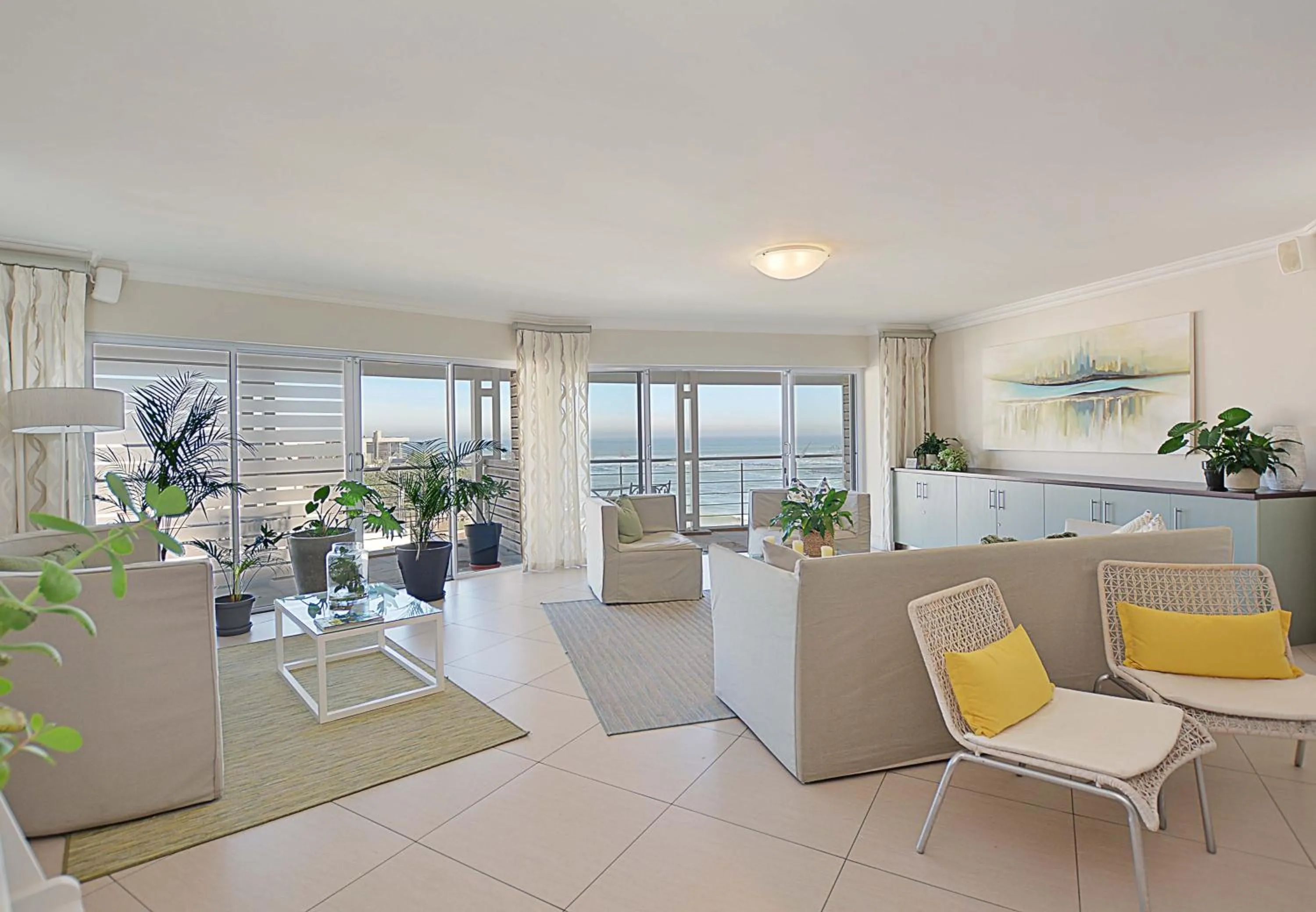 Lounge or bar in The Sir David Boutique Guest House