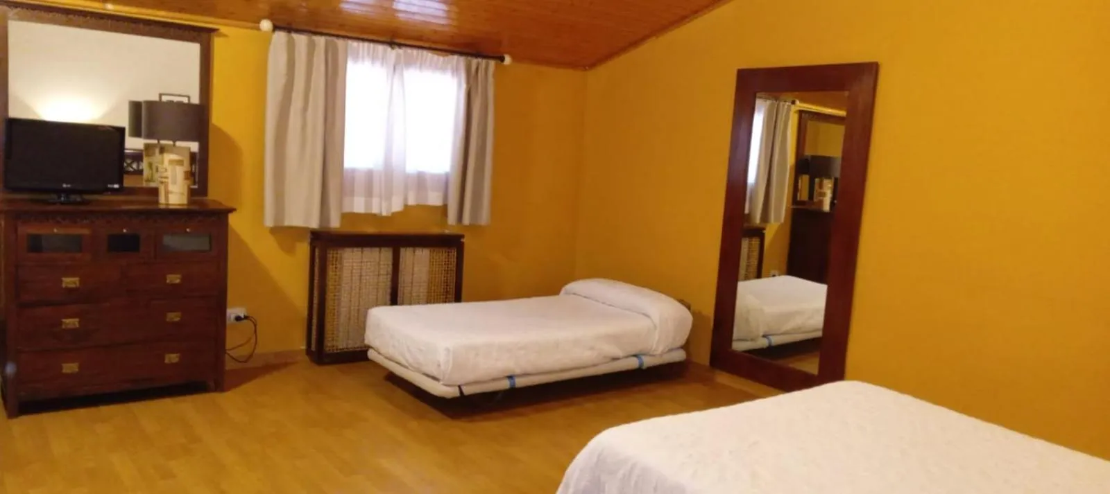 Bed in Hotel de Montaña Rubielos