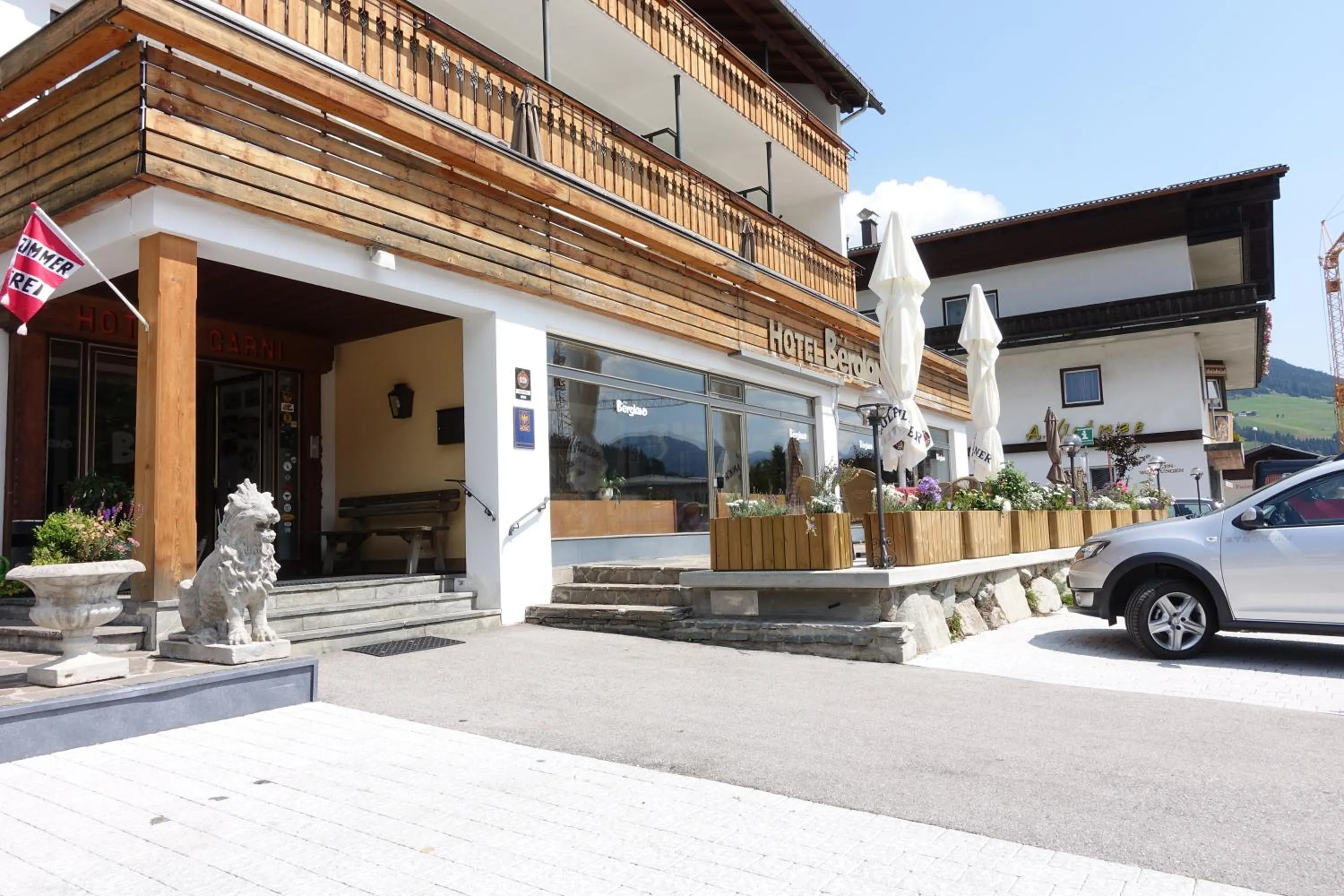 Property building in Hotel Bergland