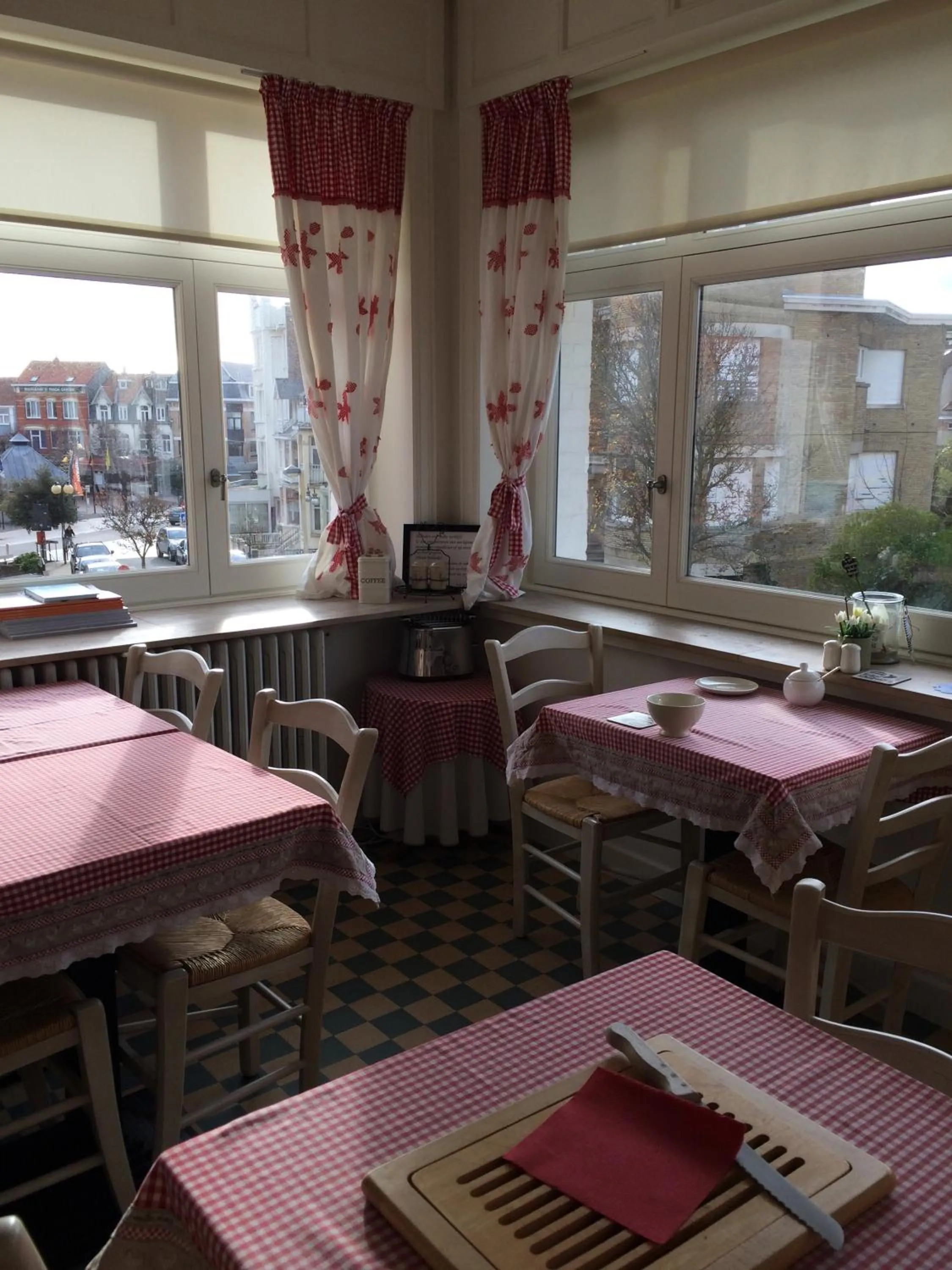 Buffet breakfast in Bed & Breakfast Esprit de Mer