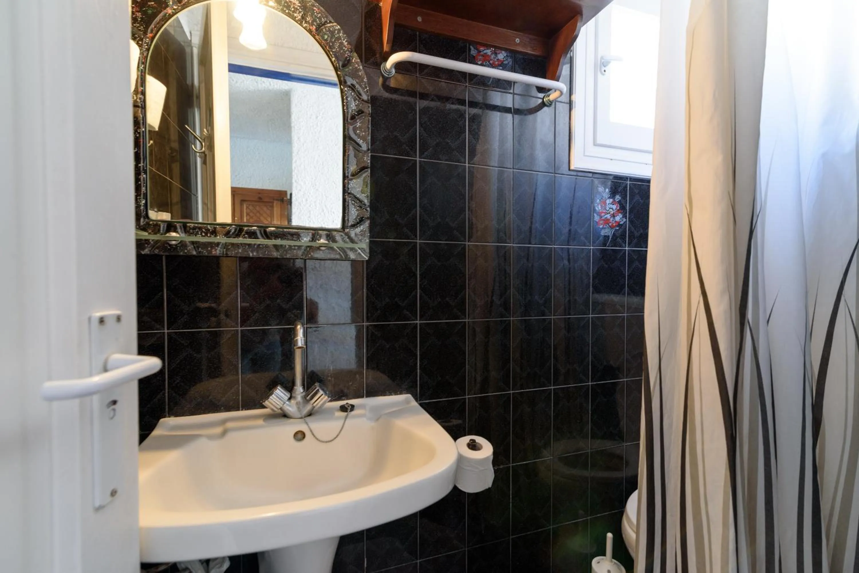 Bathroom in Hotel Porto Perissa