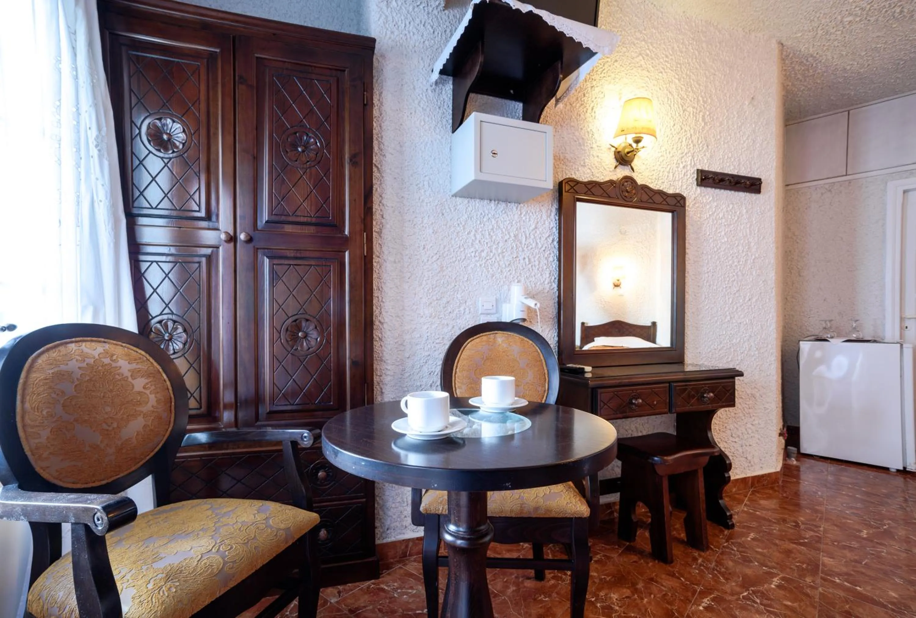 Seating area in Hotel Porto Perissa