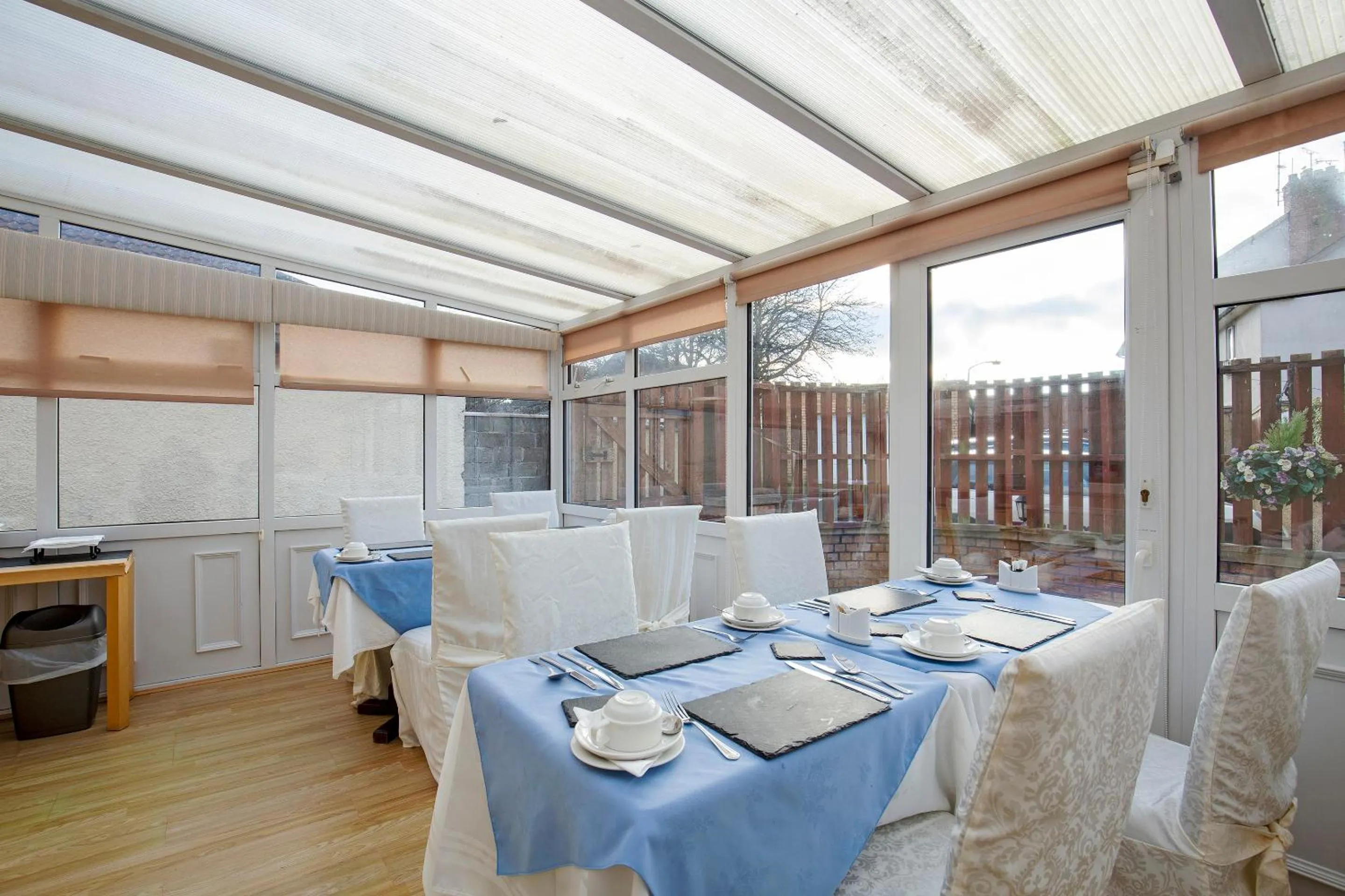 Restaurant/places to eat in Arden Guest House, Craigmillar Castle Edinburgh