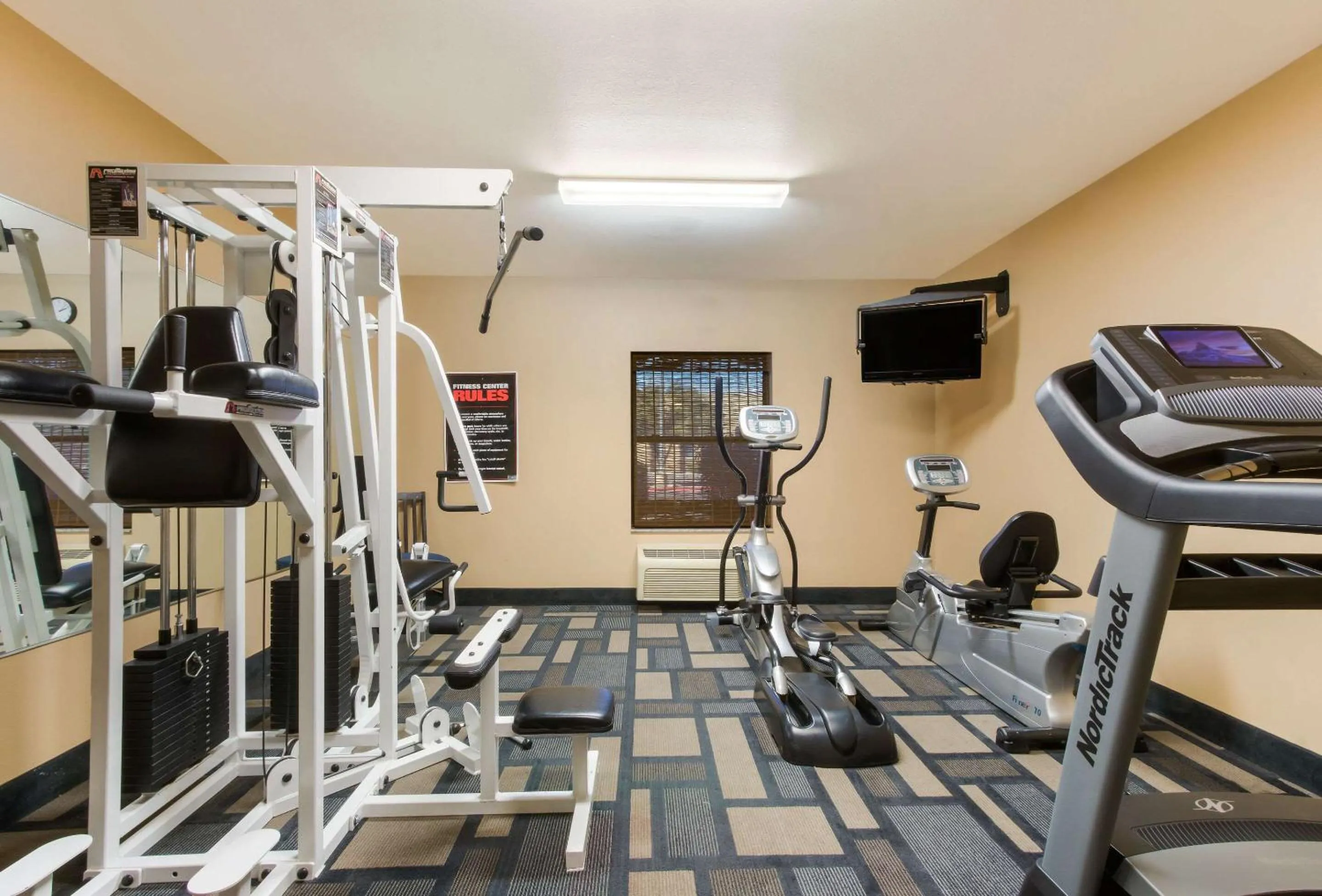 Fitness centre/facilities in MainStay Suites Extended Stay Hotel Casa Grande